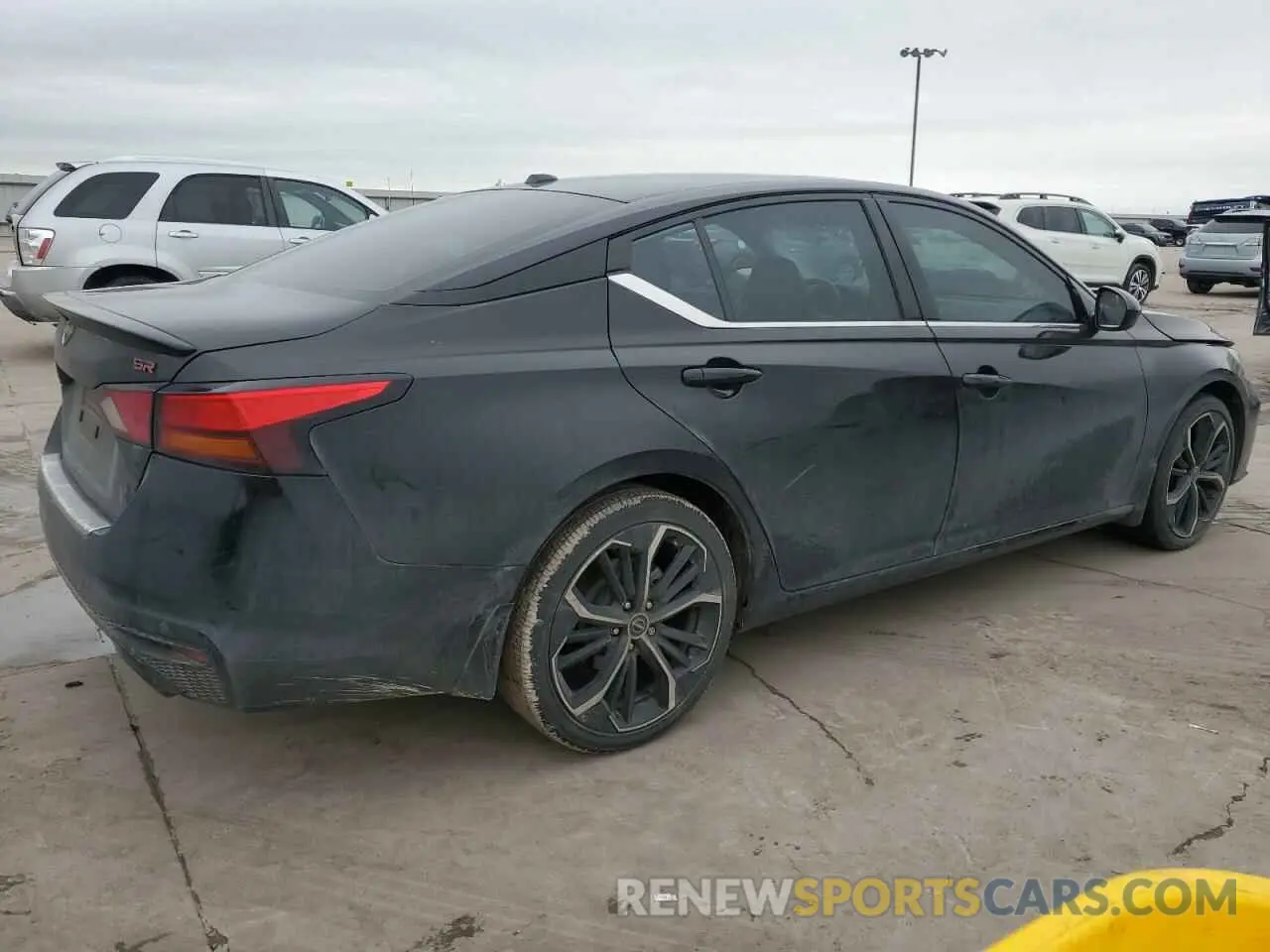 3 Photograph of a damaged car 1N4BL4CV0PN350729 NISSAN ALTIMA 2023