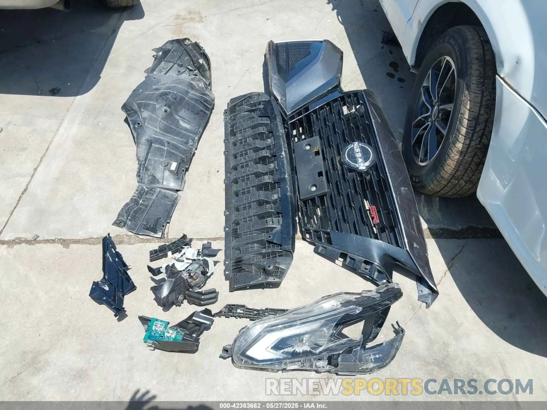 11 Photograph of a damaged car 1N4BL4CV1PN332269 NISSAN ALTIMA 2023