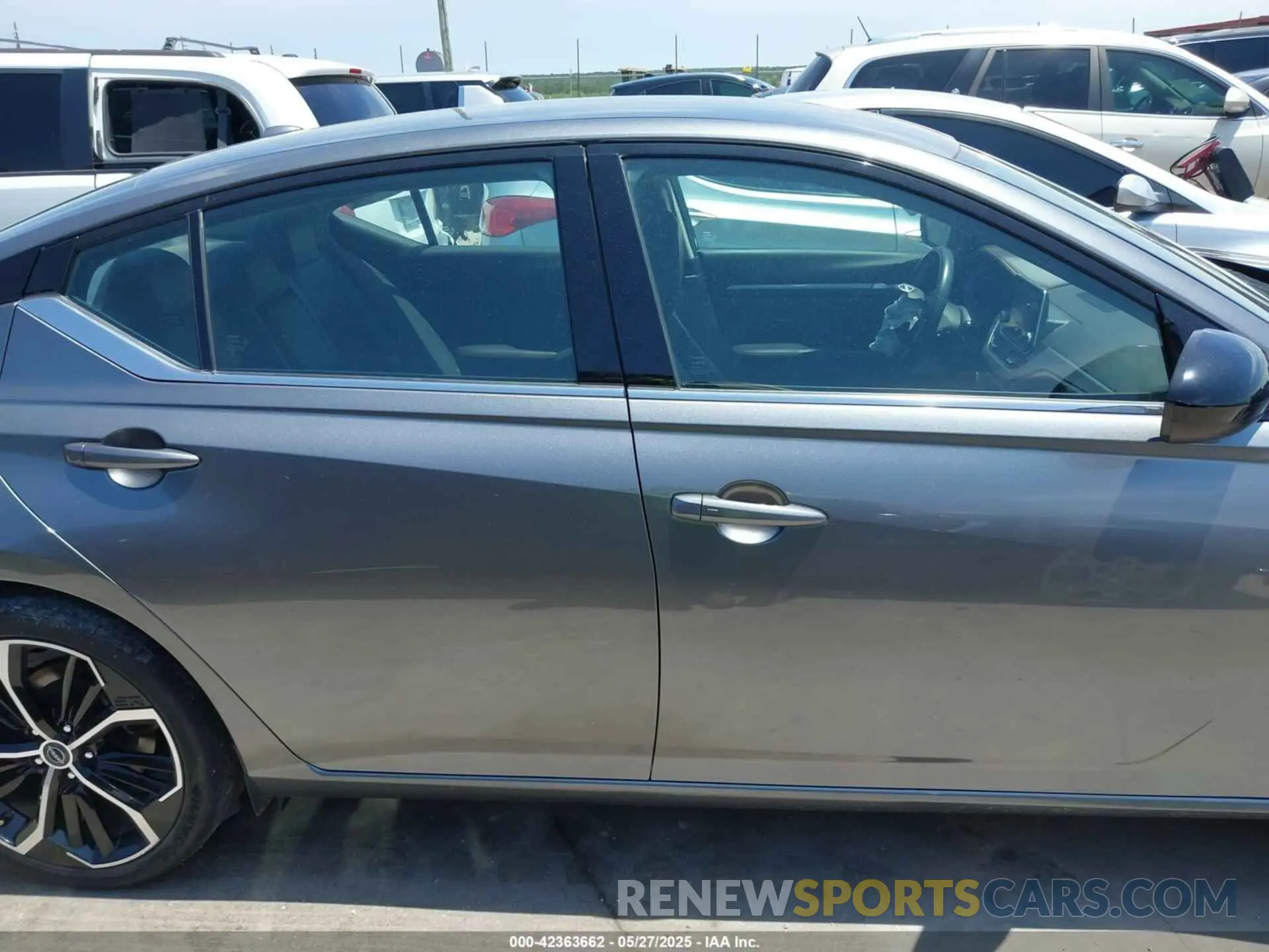 13 Photograph of a damaged car 1N4BL4CV1PN332269 NISSAN ALTIMA 2023
