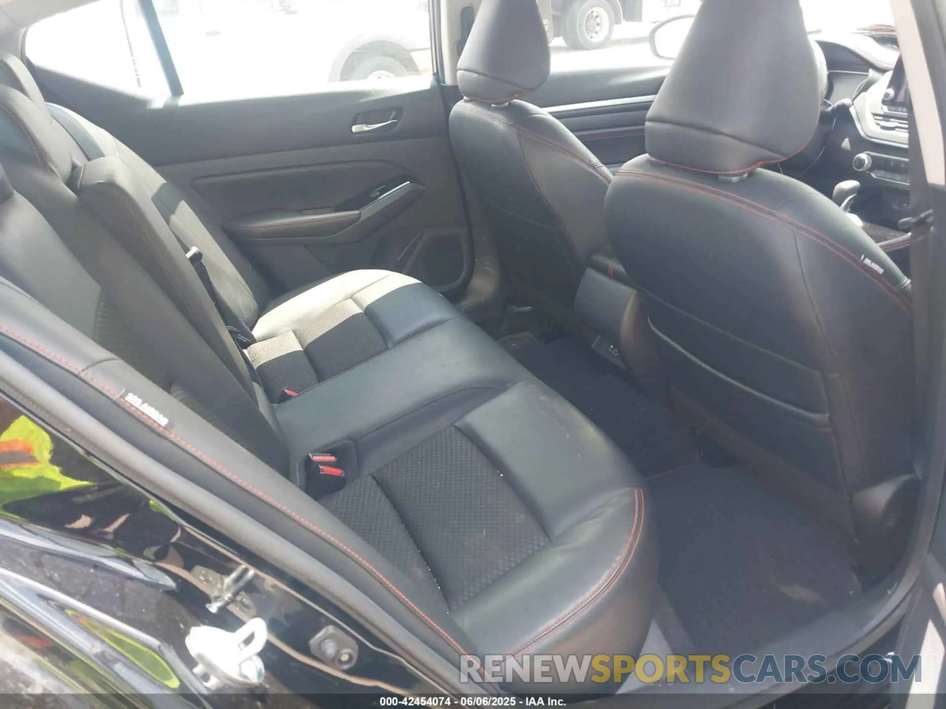 8 Photograph of a damaged car 1N4BL4CV2PN337822 NISSAN ALTIMA 2023