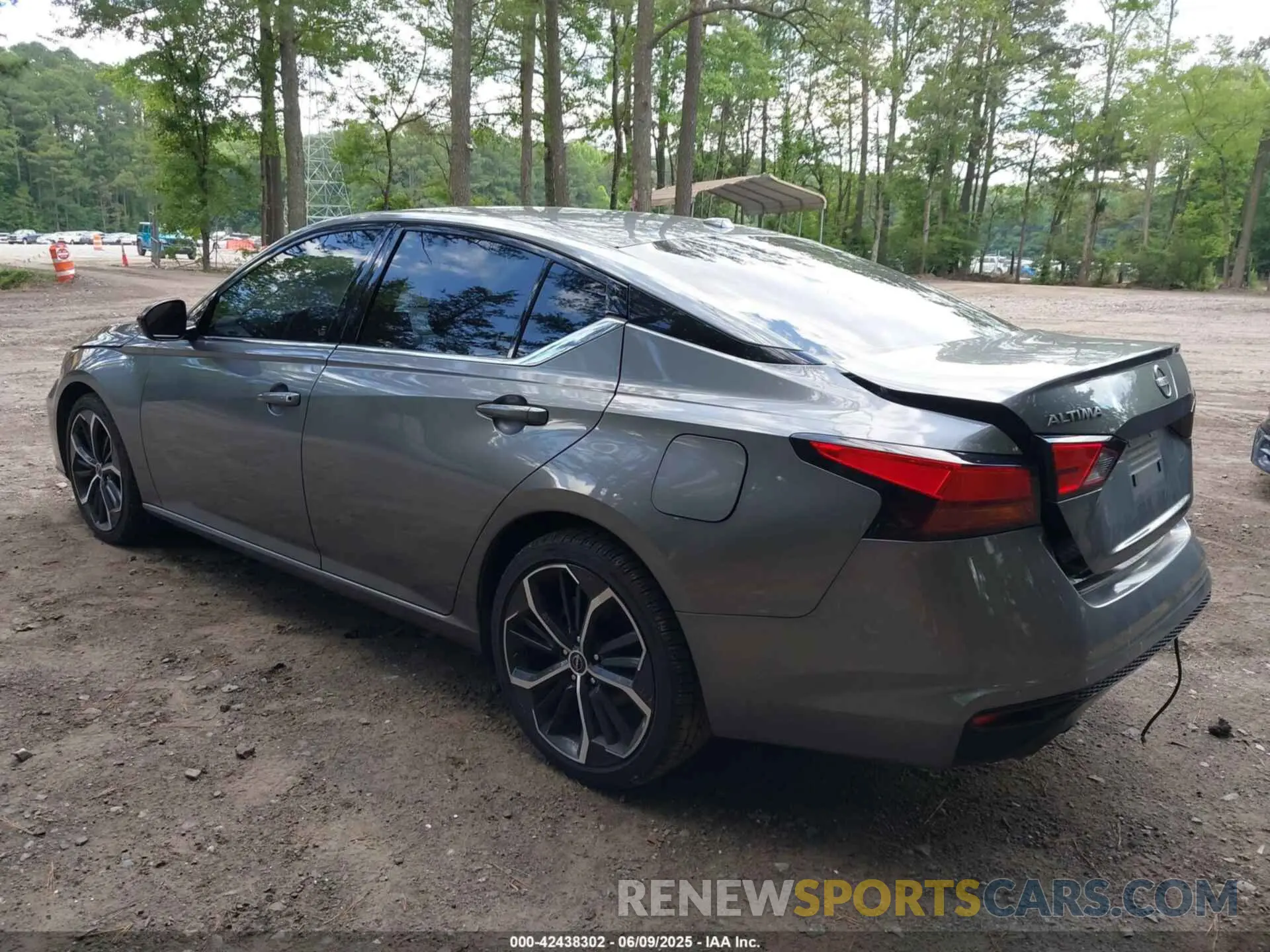 3 Photograph of a damaged car 1N4BL4CV2PN370559 NISSAN ALTIMA 2023