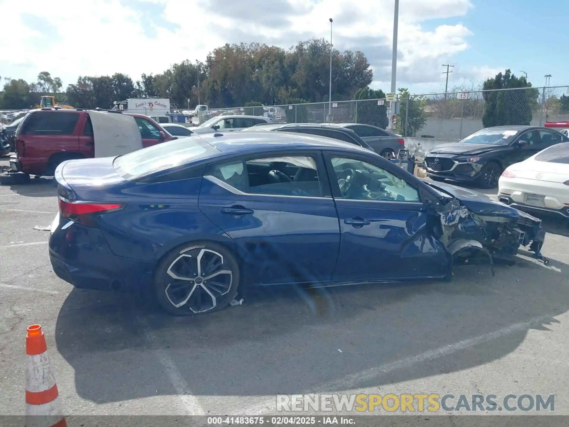 14 Photograph of a damaged car 1N4BL4CV2PN376362 NISSAN ALTIMA 2023