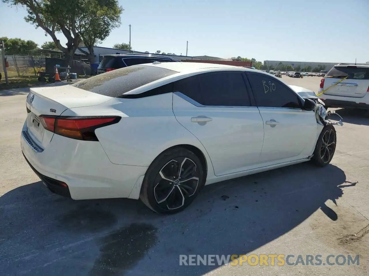 3 Photograph of a damaged car 1N4BL4CV2PN424345 NISSAN ALTIMA 2023