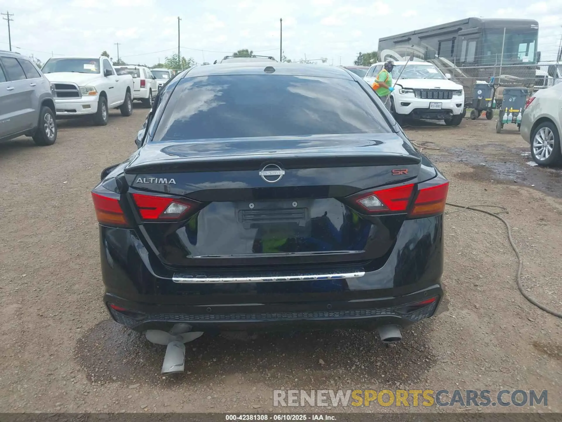16 Photograph of a damaged car 1N4BL4CV2PN424880 NISSAN ALTIMA 2023