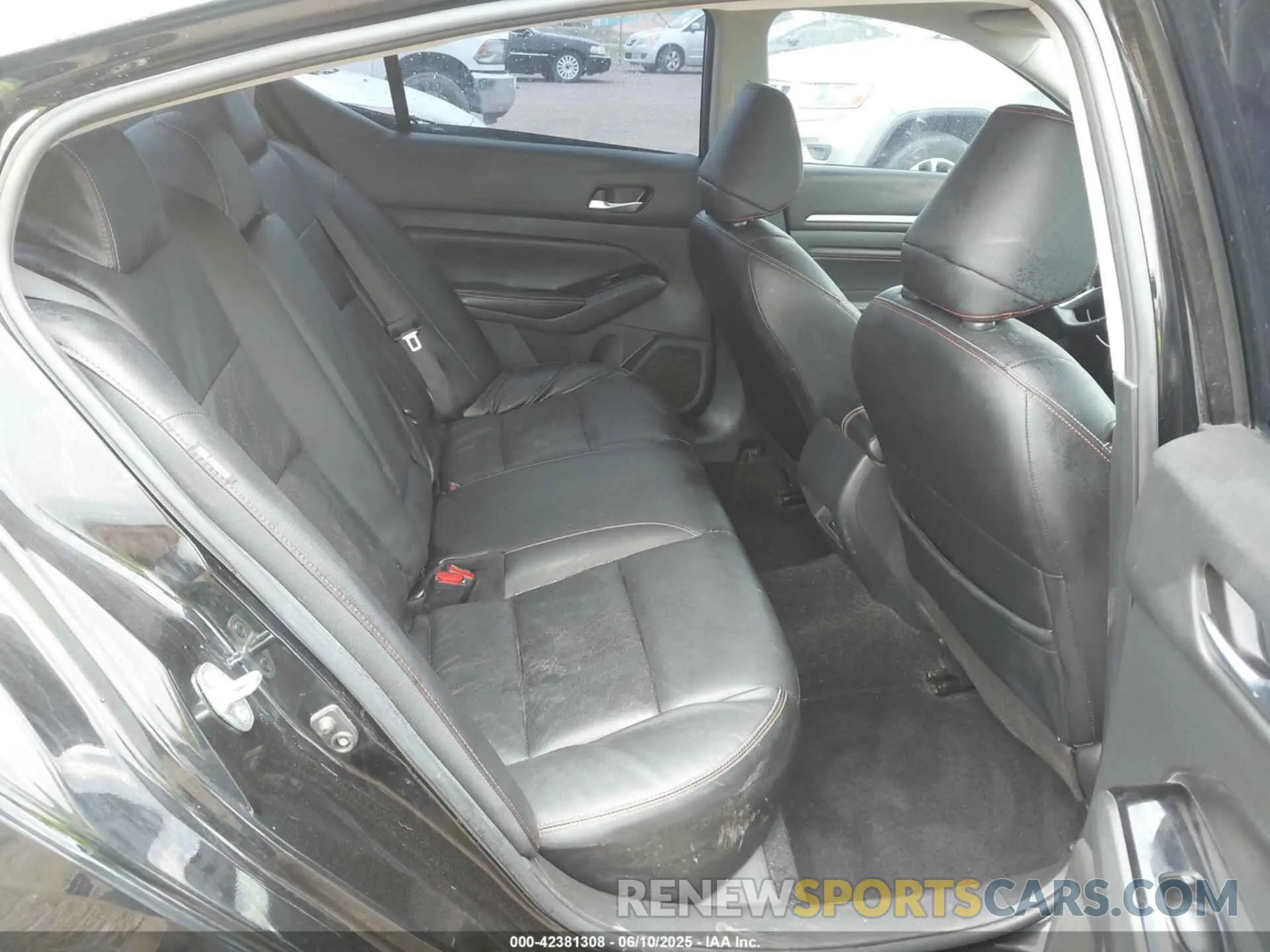 8 Photograph of a damaged car 1N4BL4CV2PN424880 NISSAN ALTIMA 2023