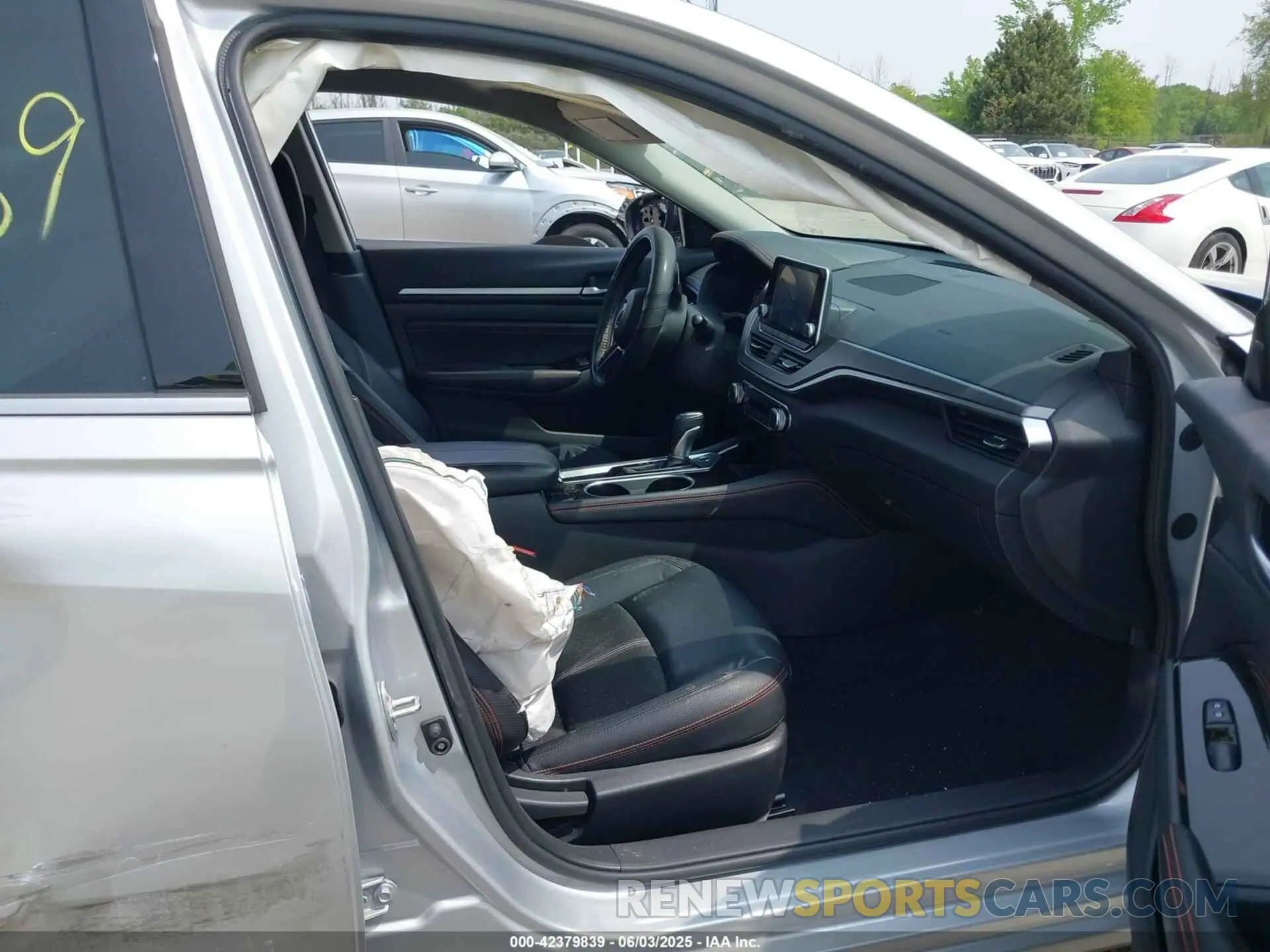 5 Photograph of a damaged car 1N4BL4CV3PN320043 NISSAN ALTIMA 2023
