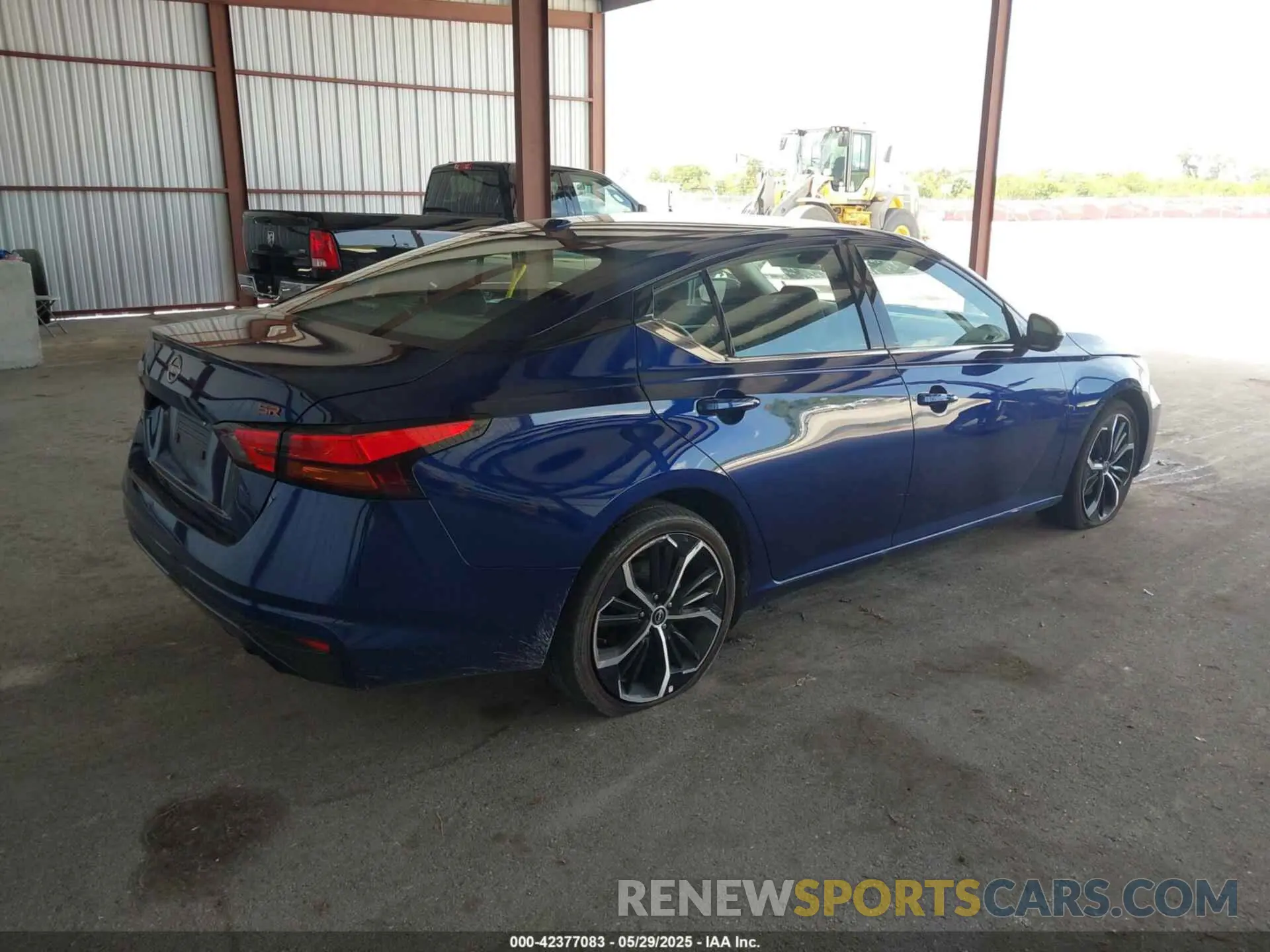 4 Photograph of a damaged car 1N4BL4CV3PN367086 NISSAN ALTIMA 2023