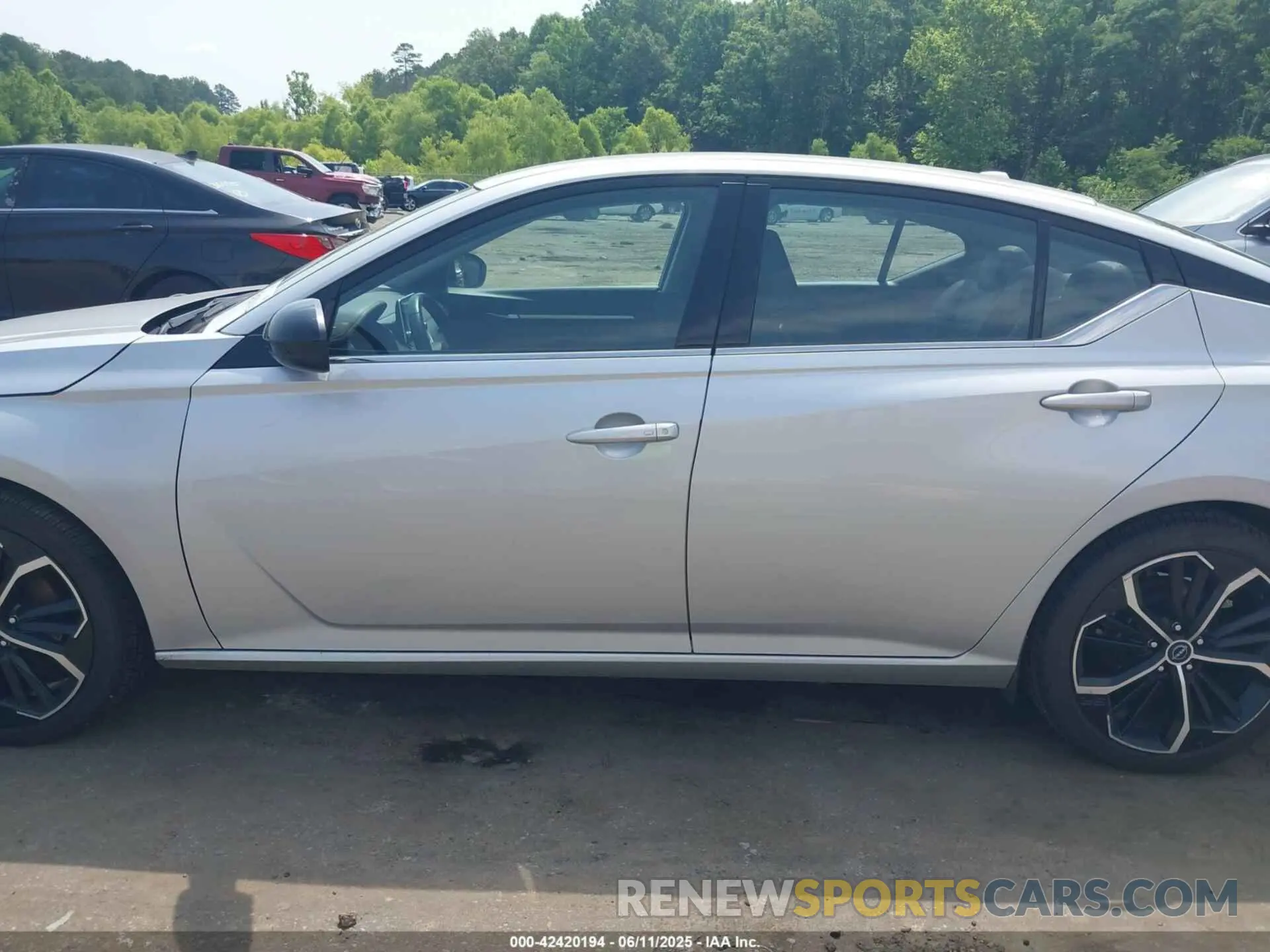 14 Photograph of a damaged car 1N4BL4CV3PN371333 NISSAN ALTIMA 2023
