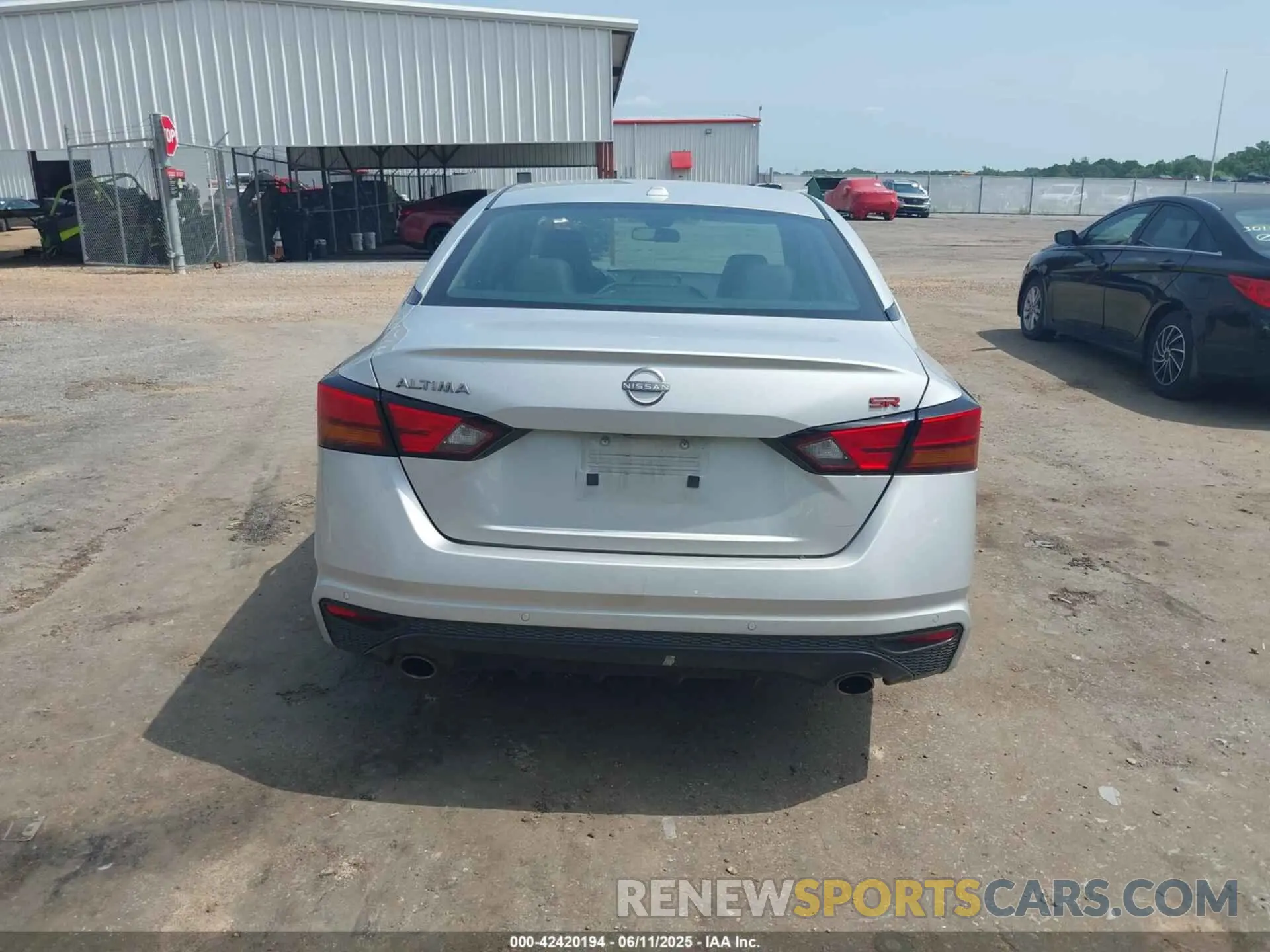 16 Photograph of a damaged car 1N4BL4CV3PN371333 NISSAN ALTIMA 2023