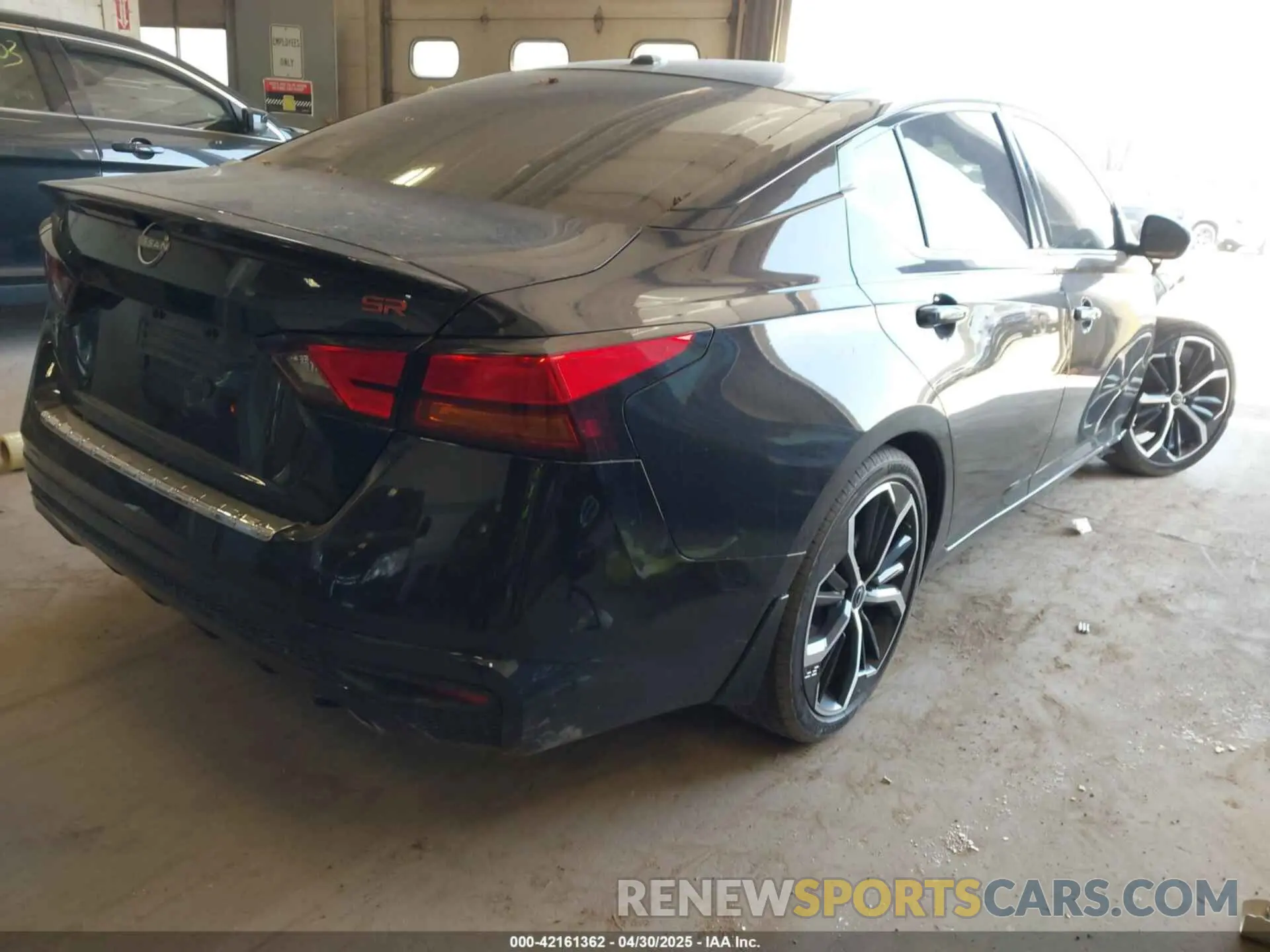 4 Photograph of a damaged car 1N4BL4CV3PN424077 NISSAN ALTIMA 2023