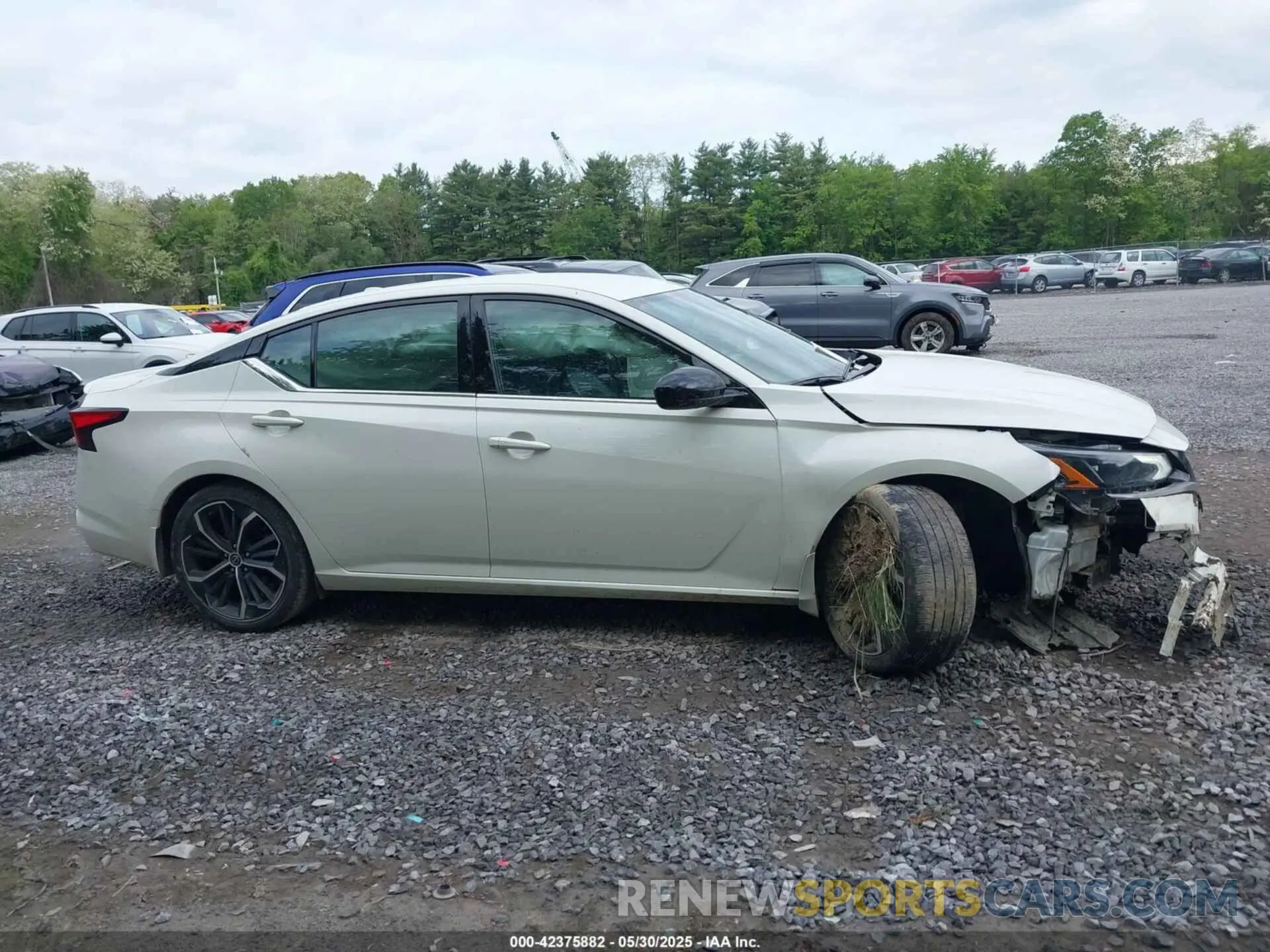 13 Photograph of a damaged car 1N4BL4CV4PN319404 NISSAN ALTIMA 2023