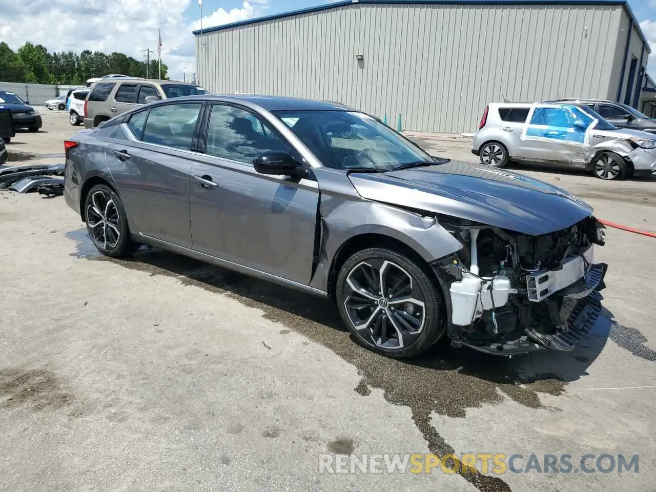4 Photograph of a damaged car 1N4BL4CV5PN424016 NISSAN ALTIMA 2023