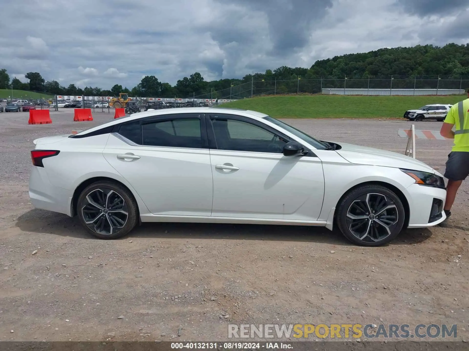 13 Photograph of a damaged car 1N4BL4CV6PN355112 NISSAN ALTIMA 2023