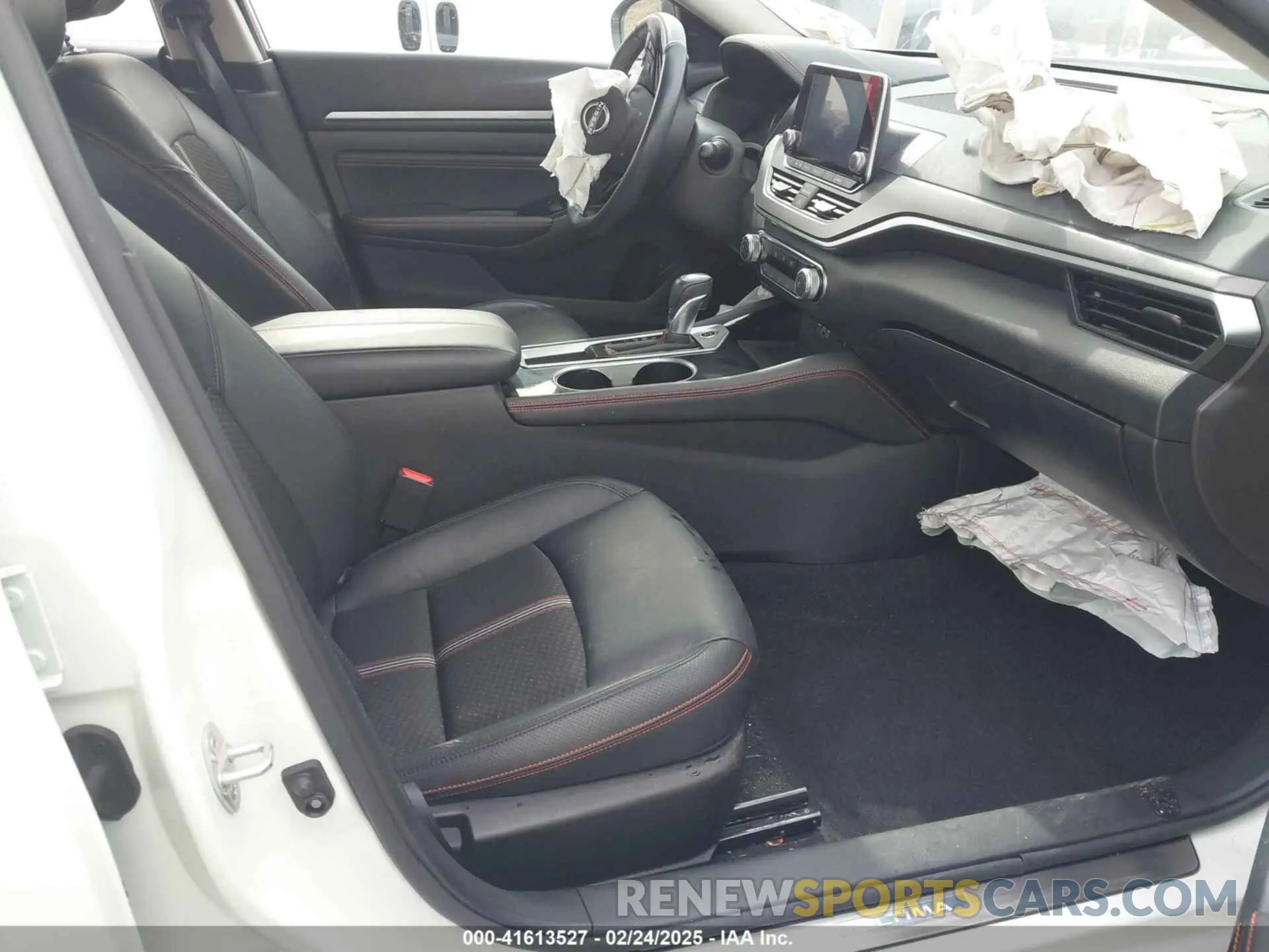 5 Photograph of a damaged car 1N4BL4CV6PN374050 NISSAN ALTIMA 2023
