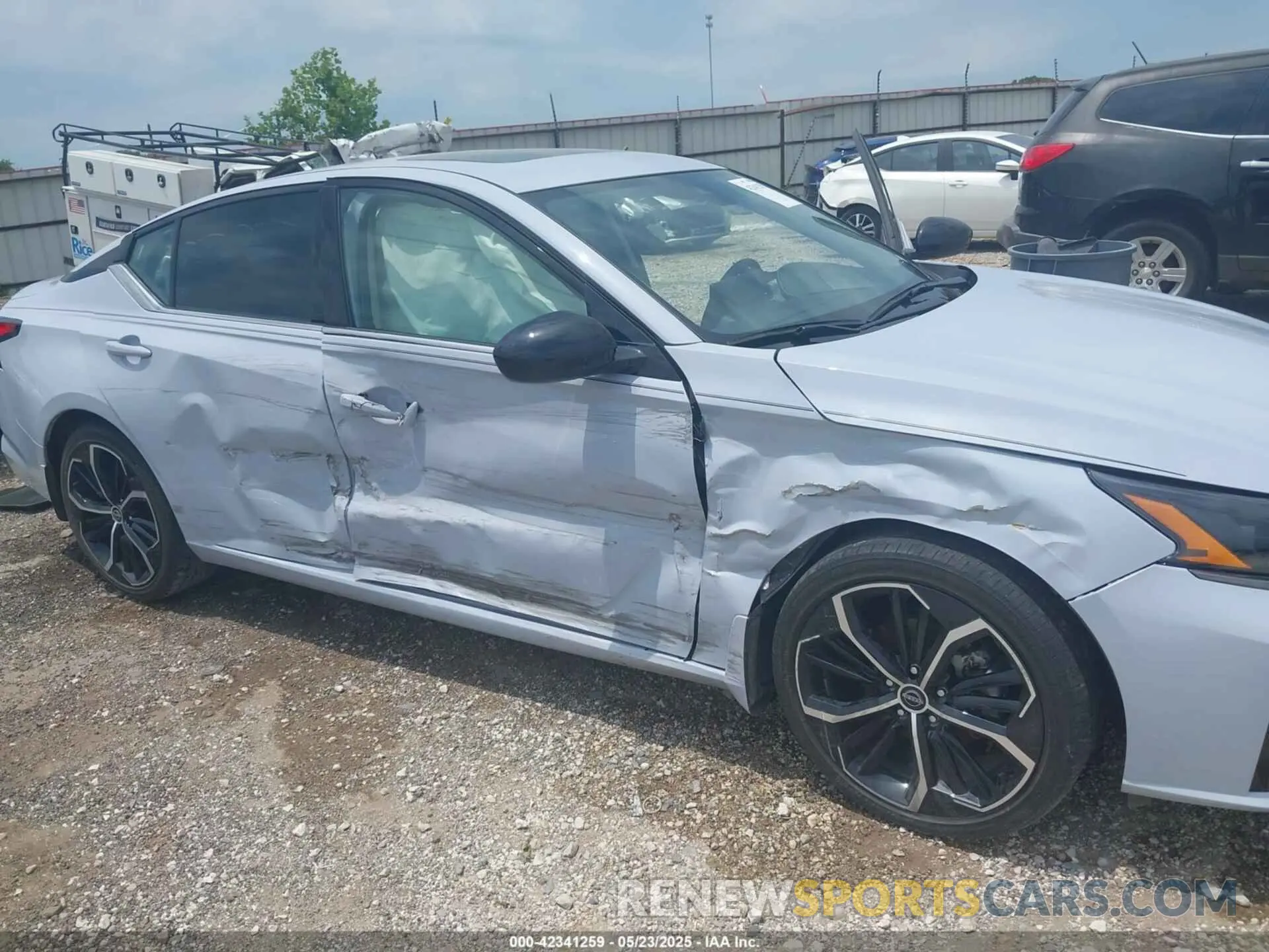 6 Photograph of a damaged car 1N4BL4CV6PN401554 NISSAN ALTIMA 2023