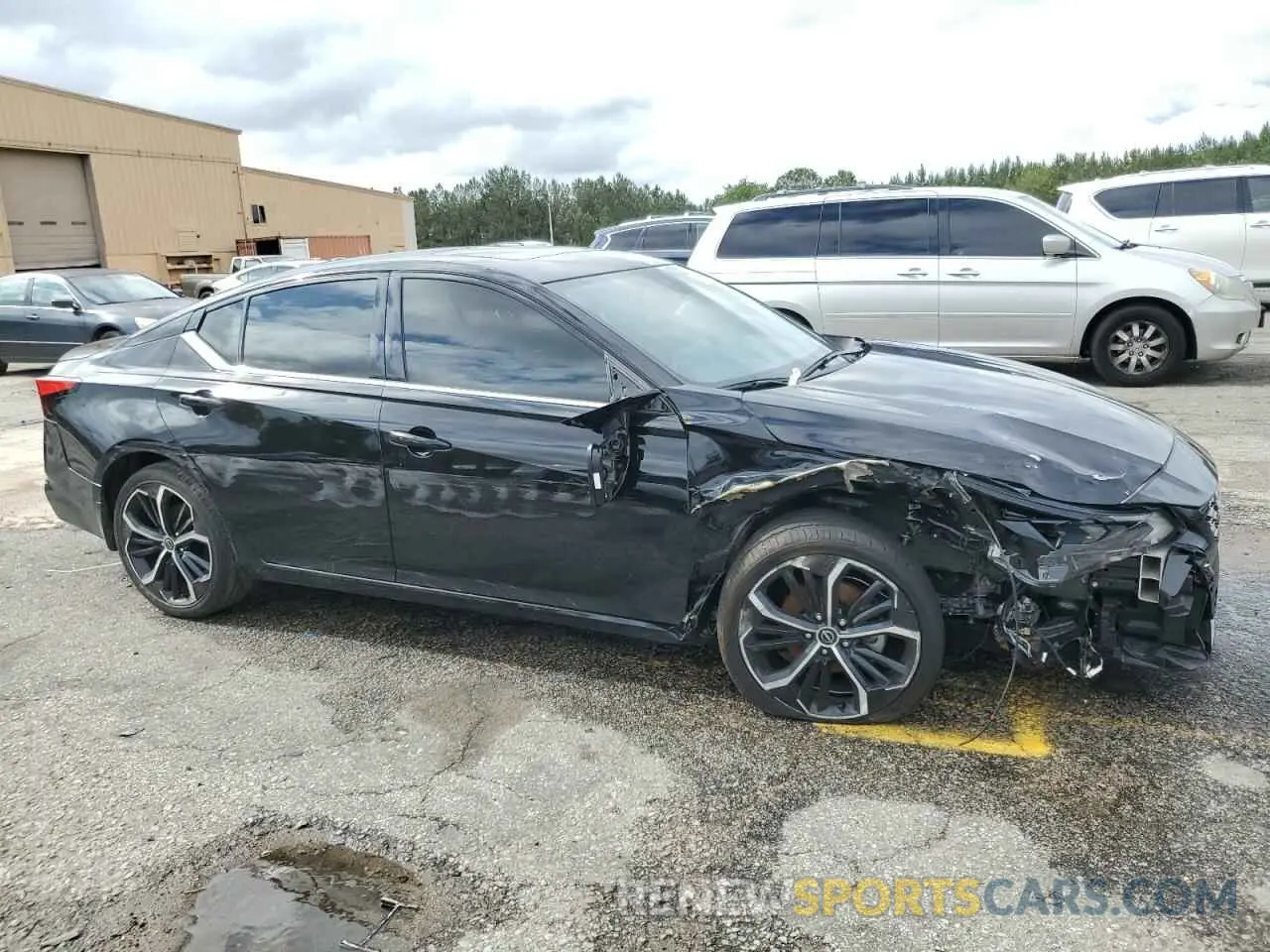 4 Photograph of a damaged car 1N4BL4CV9PN336716 NISSAN ALTIMA 2023