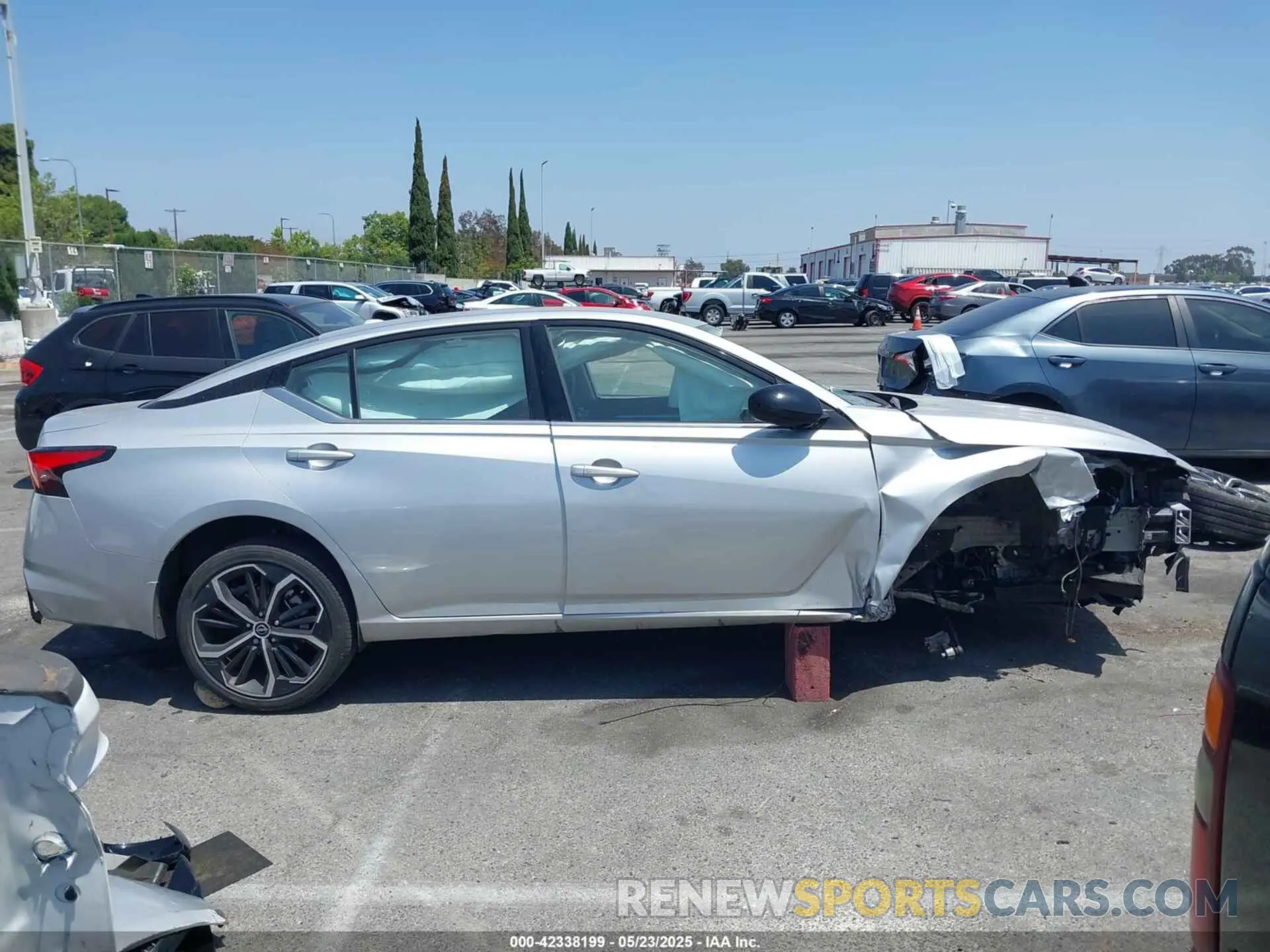 13 Photograph of a damaged car 1N4BL4CV9PN373586 NISSAN ALTIMA 2023