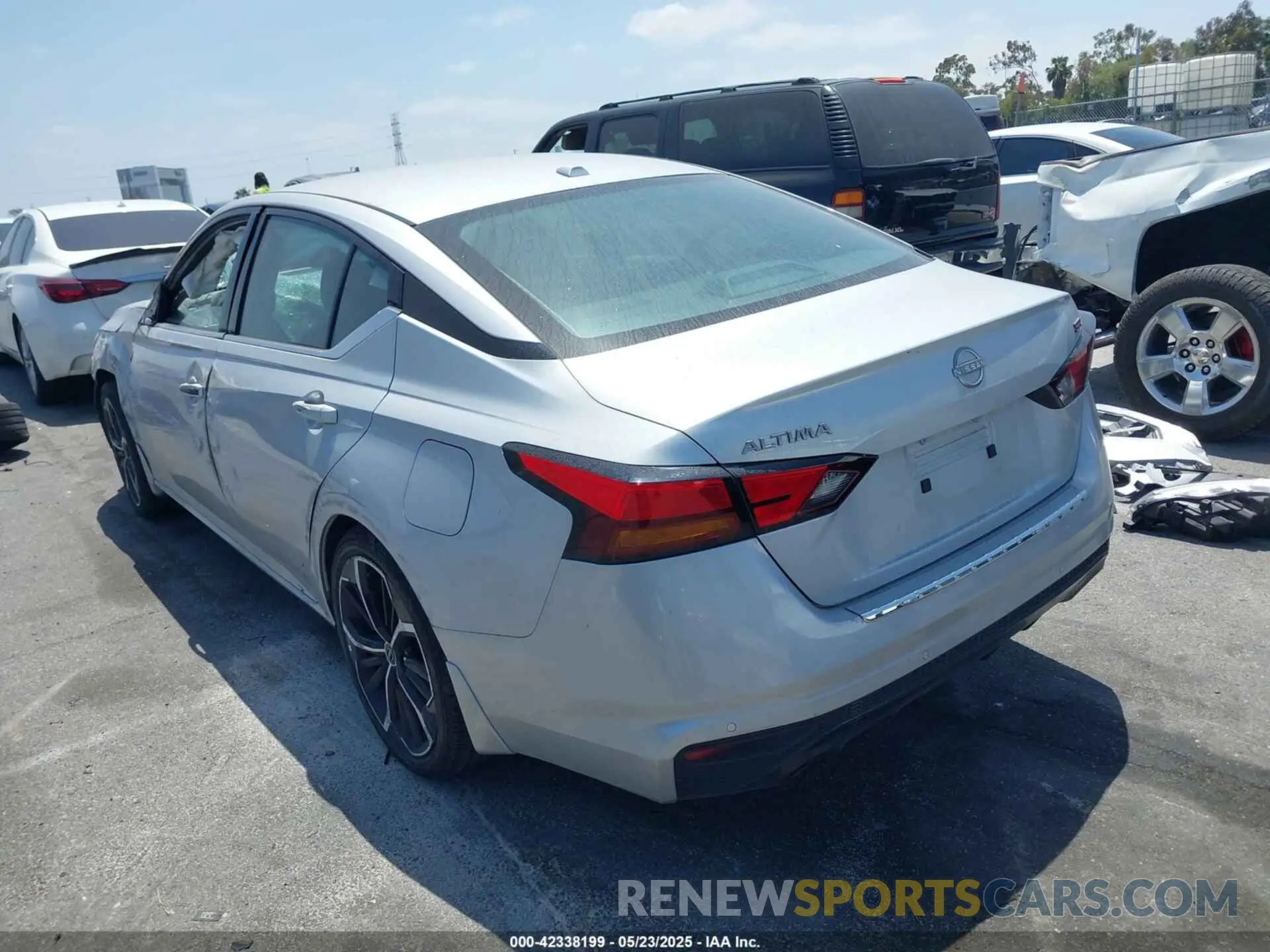 3 Photograph of a damaged car 1N4BL4CV9PN373586 NISSAN ALTIMA 2023