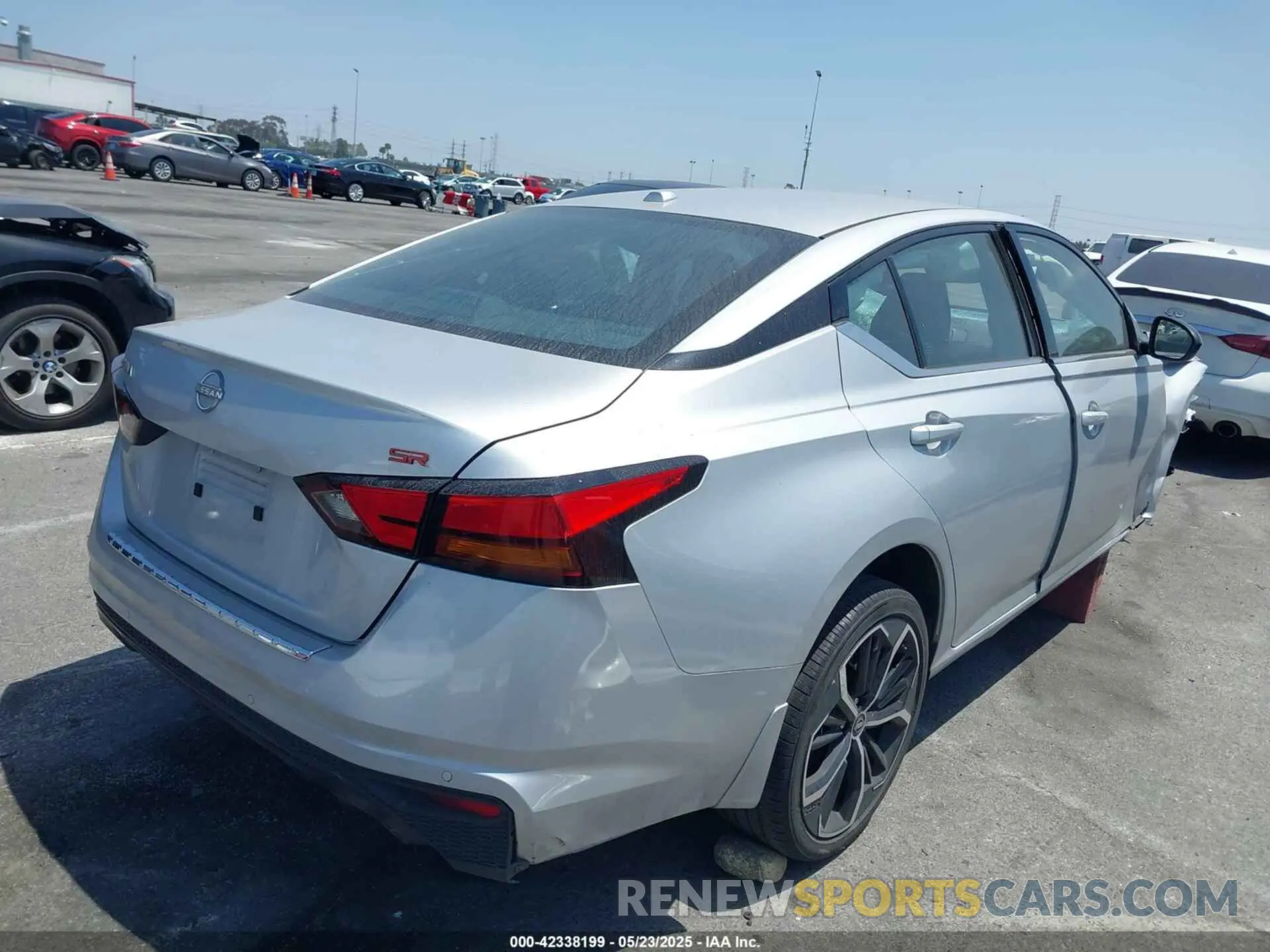 4 Photograph of a damaged car 1N4BL4CV9PN373586 NISSAN ALTIMA 2023