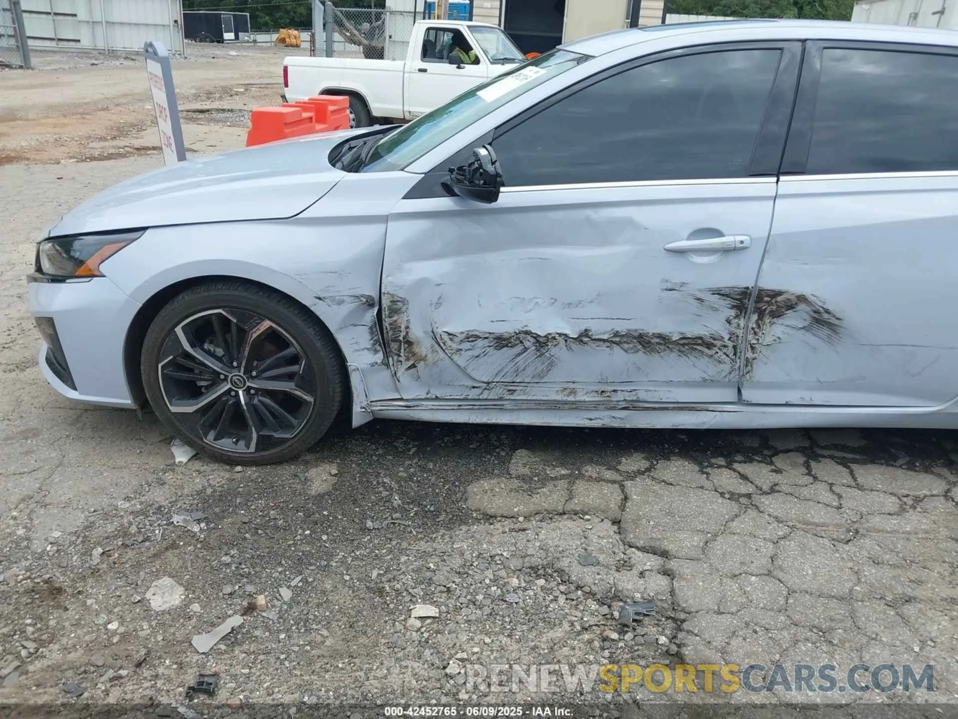 6 Photograph of a damaged car 1N4BL4CV9PN410443 NISSAN ALTIMA 2023