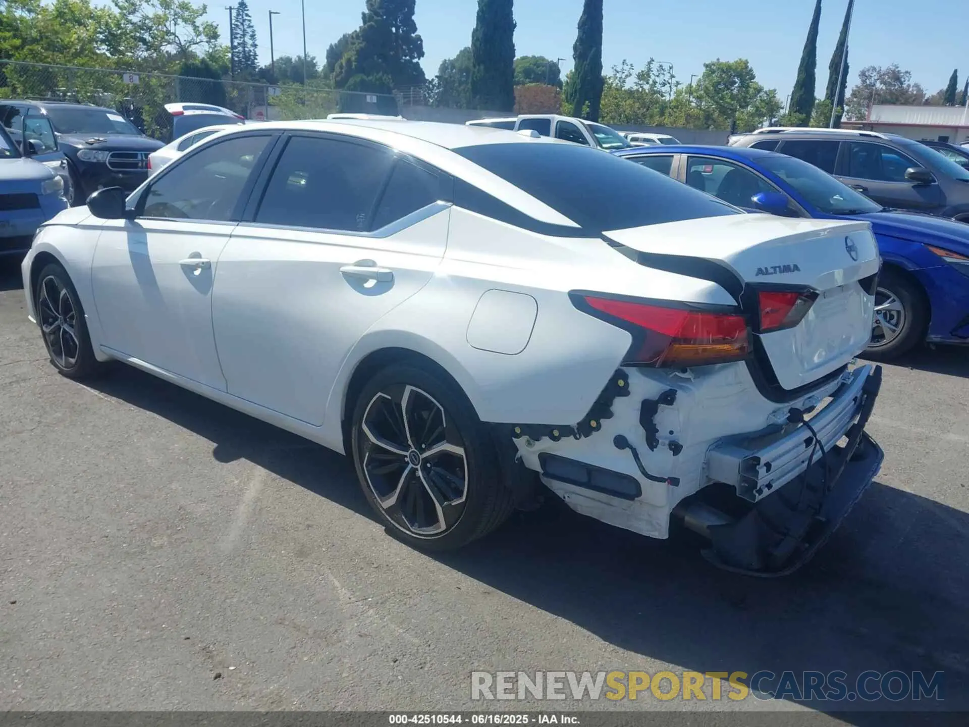 3 Photograph of a damaged car 1N4BL4CVXPN404649 NISSAN ALTIMA 2023