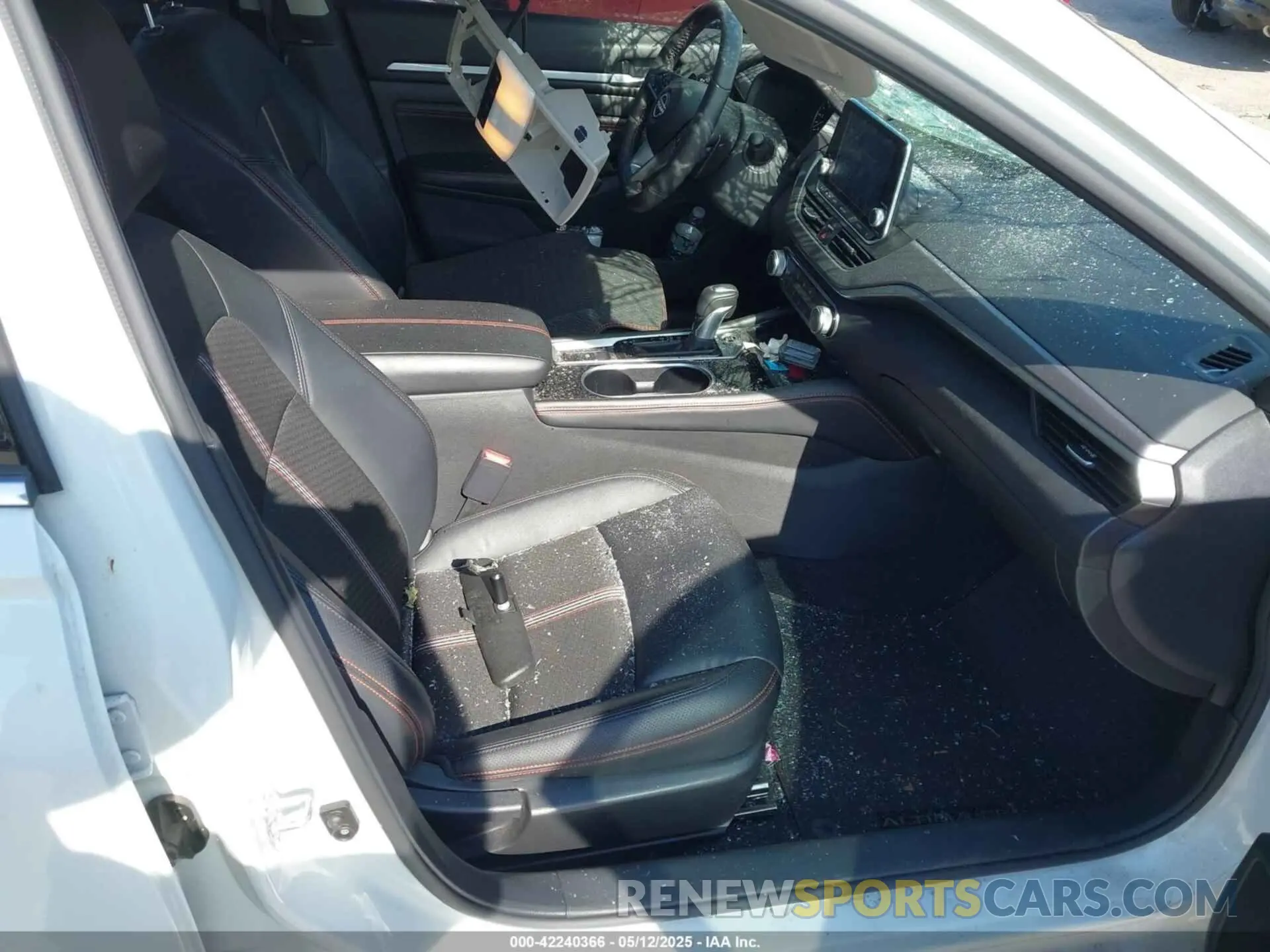 5 Photograph of a damaged car 1N4BL4CW1PN359254 NISSAN ALTIMA 2023