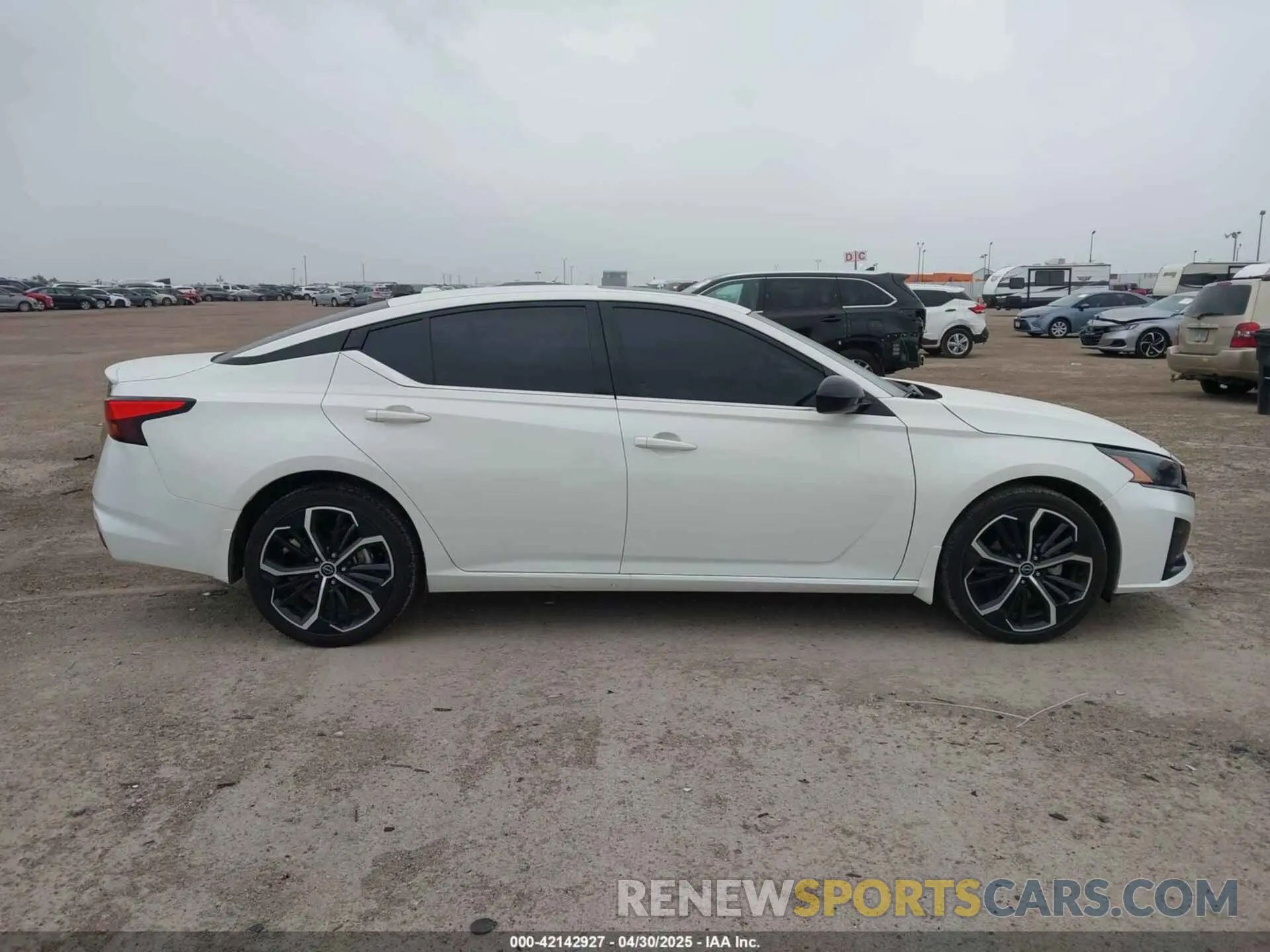 13 Photograph of a damaged car 1N4BL4CW2PN360266 NISSAN ALTIMA 2023