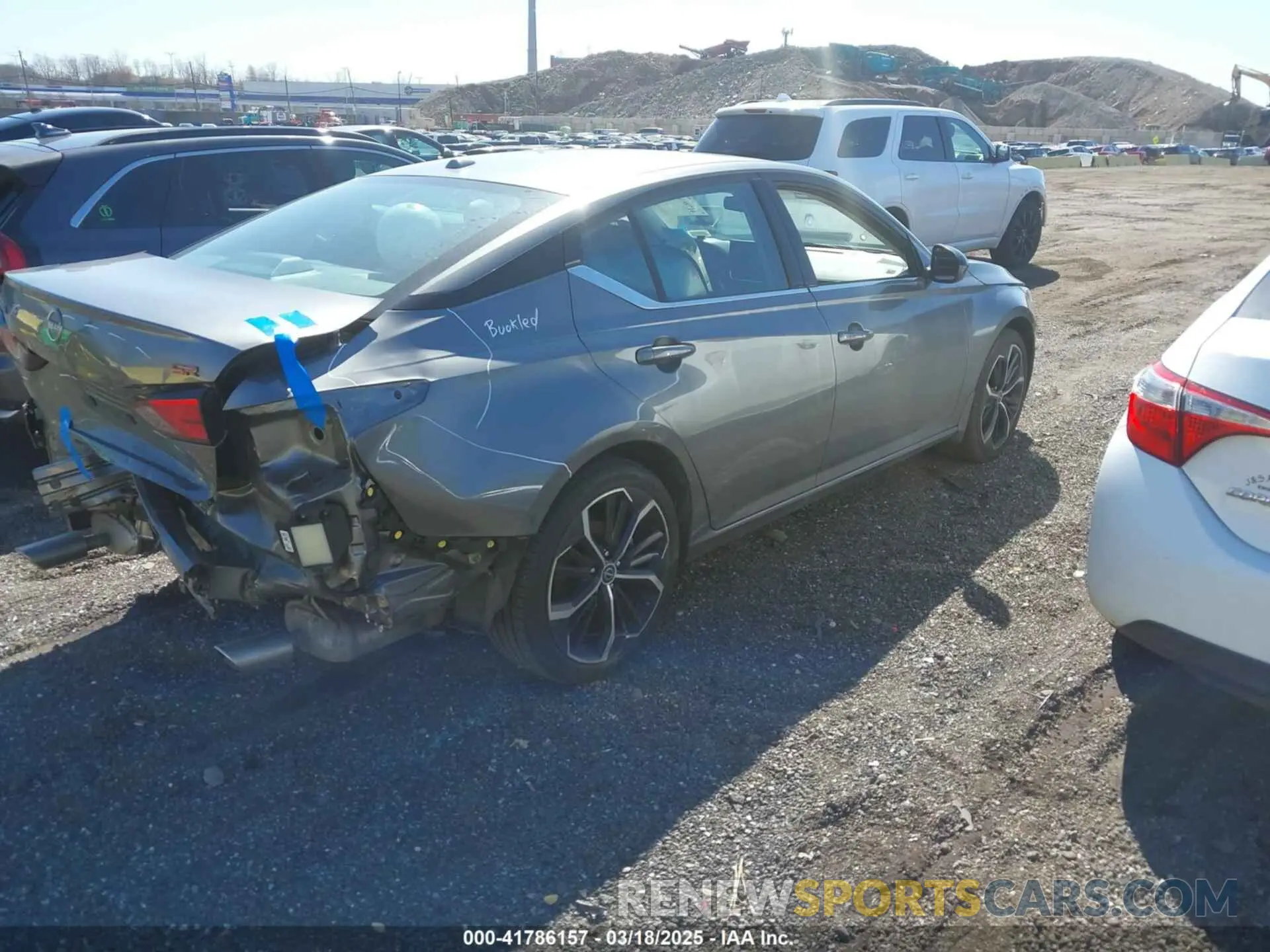 4 Photograph of a damaged car 1N4BL4CW4PN374427 NISSAN ALTIMA 2023