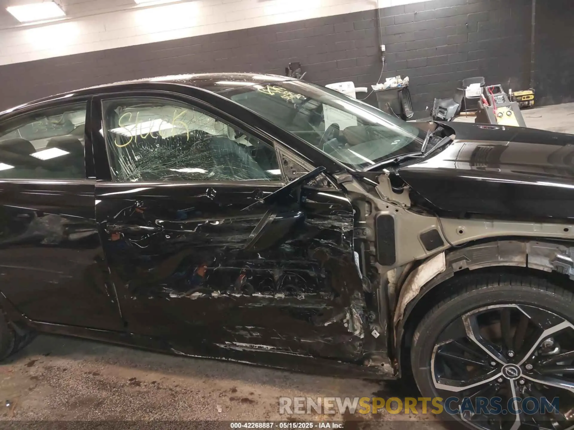 21 Photograph of a damaged car 1N4BL4CW4PN385931 NISSAN ALTIMA 2023