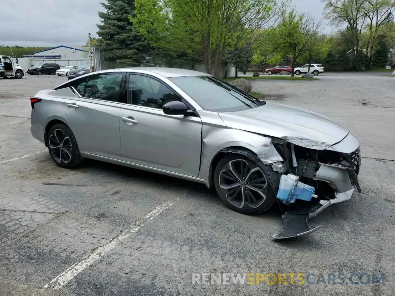 4 Photograph of a damaged car 1N4BL4CW5PN302331 NISSAN ALTIMA 2023