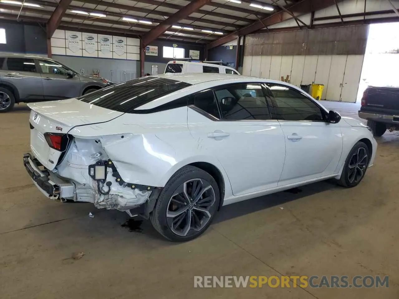 3 Photograph of a damaged car 1N4BL4CW5PN327259 NISSAN ALTIMA 2023