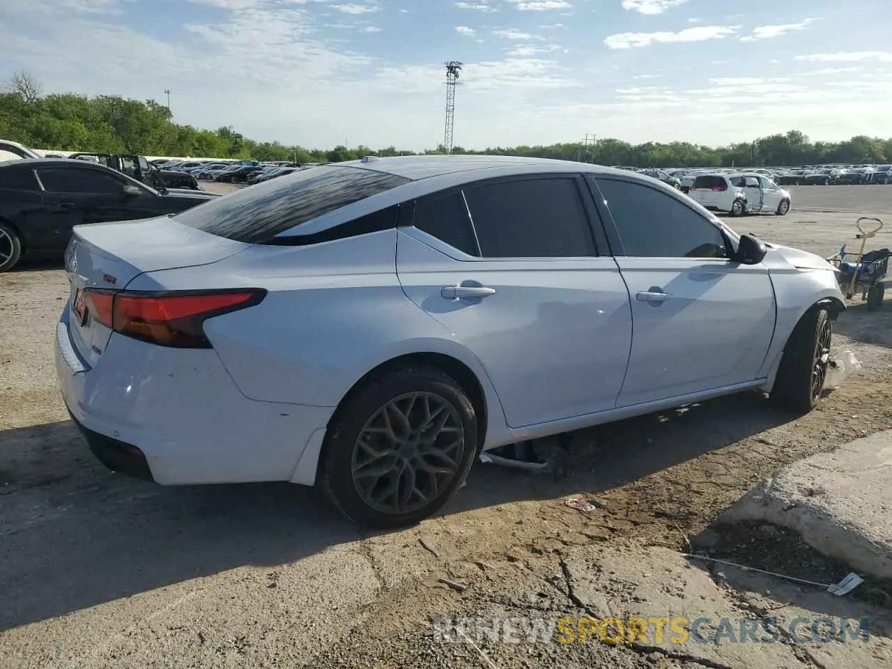 3 Photograph of a damaged car 1N4BL4CW6PN329134 NISSAN ALTIMA 2023