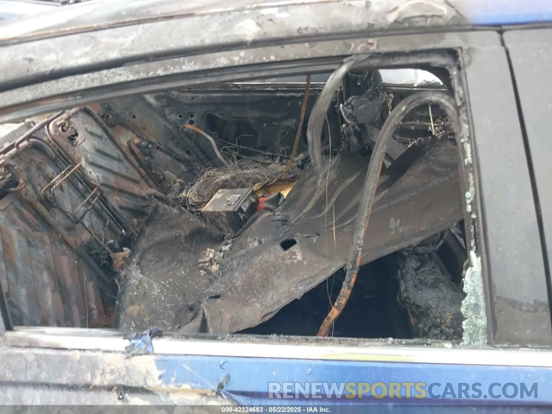 8 Photograph of a damaged car 1N4BL4CW8PN301495 NISSAN ALTIMA 2023
