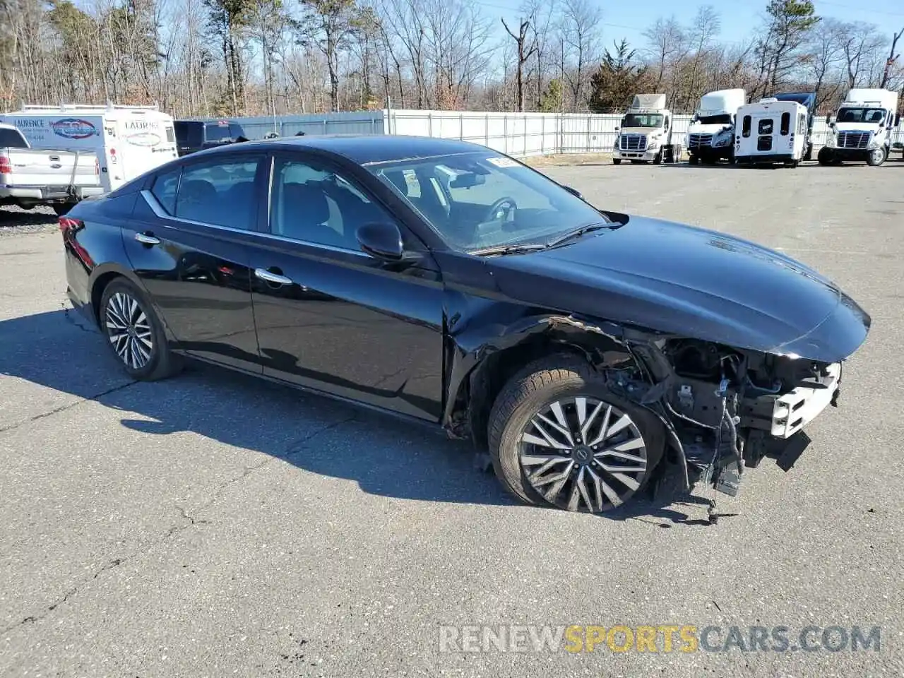 4 Photograph of a damaged car 1N4BL4DV0PN311198 NISSAN ALTIMA 2023