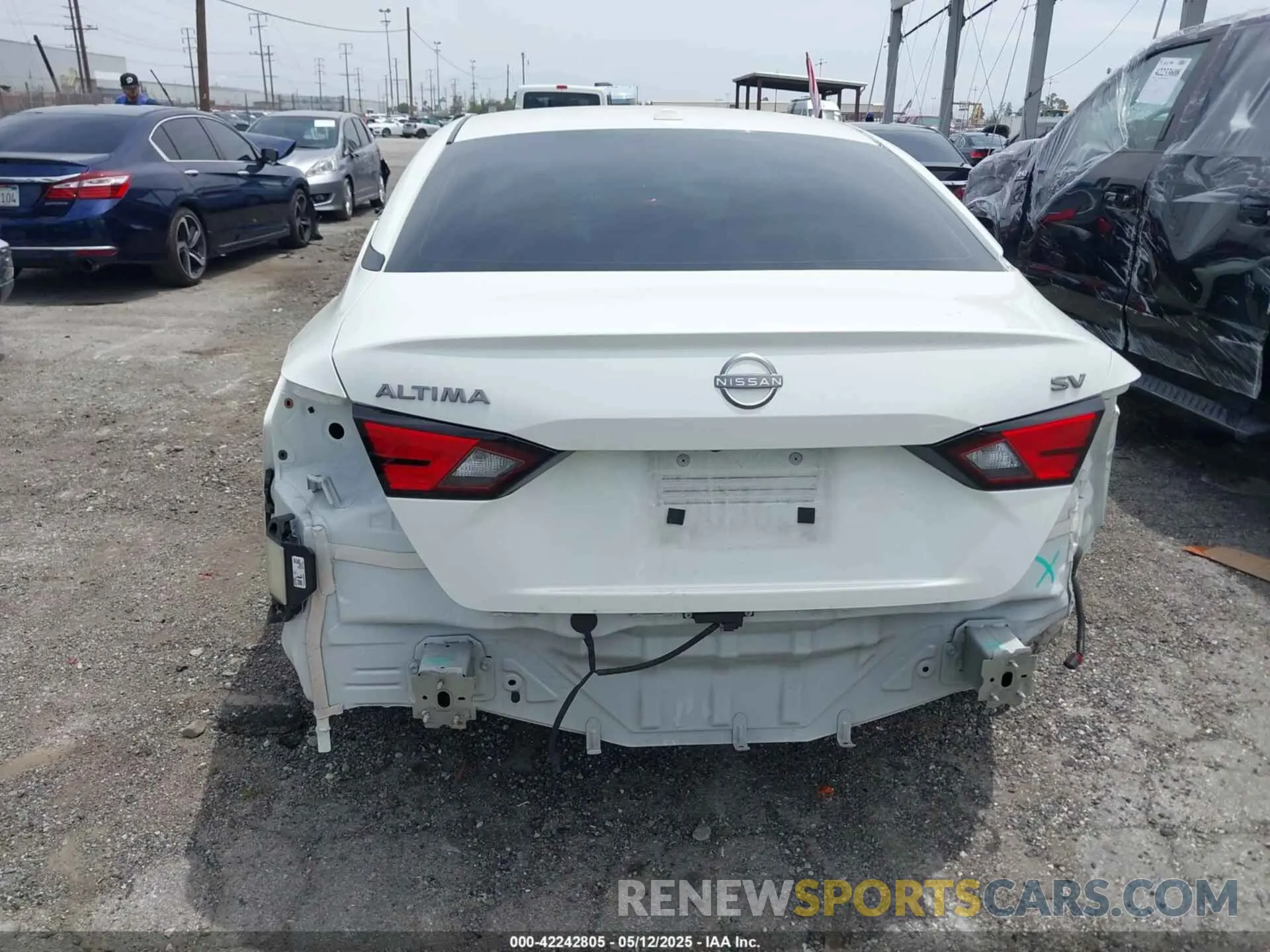 16 Photograph of a damaged car 1N4BL4DV0PN328955 NISSAN ALTIMA 2023