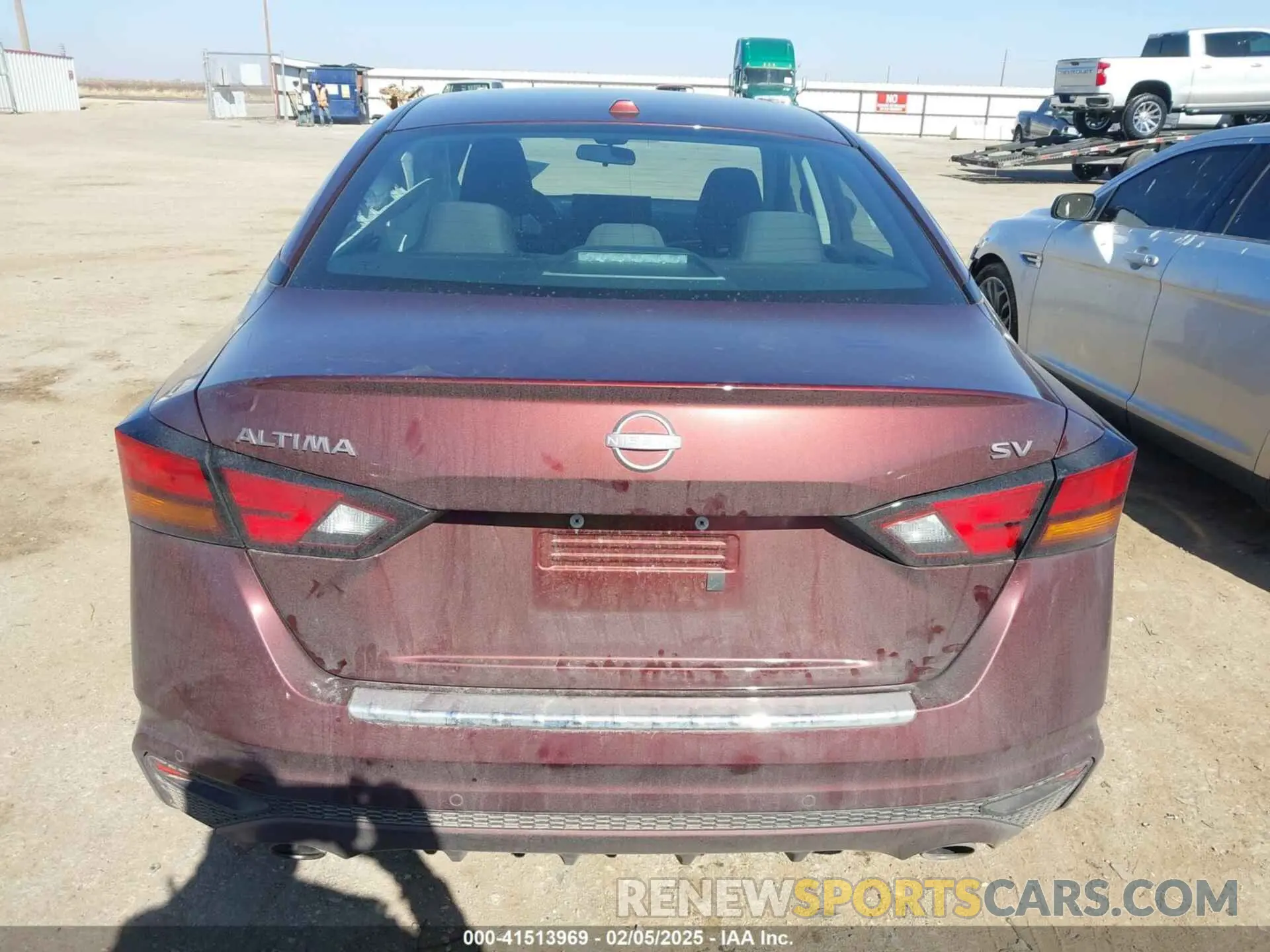 17 Photograph of a damaged car 1N4BL4DV0PN352737 NISSAN ALTIMA 2023
