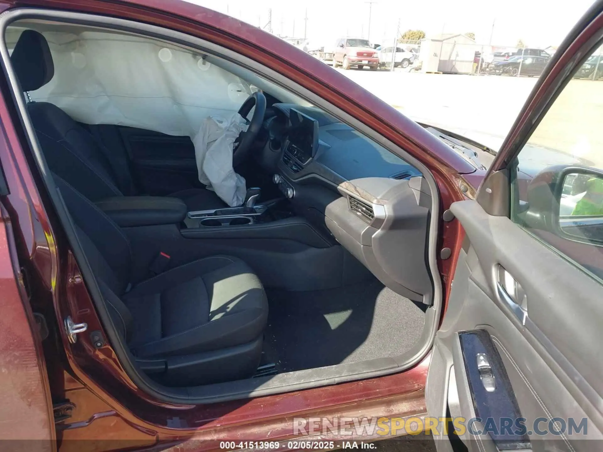 5 Photograph of a damaged car 1N4BL4DV0PN352737 NISSAN ALTIMA 2023