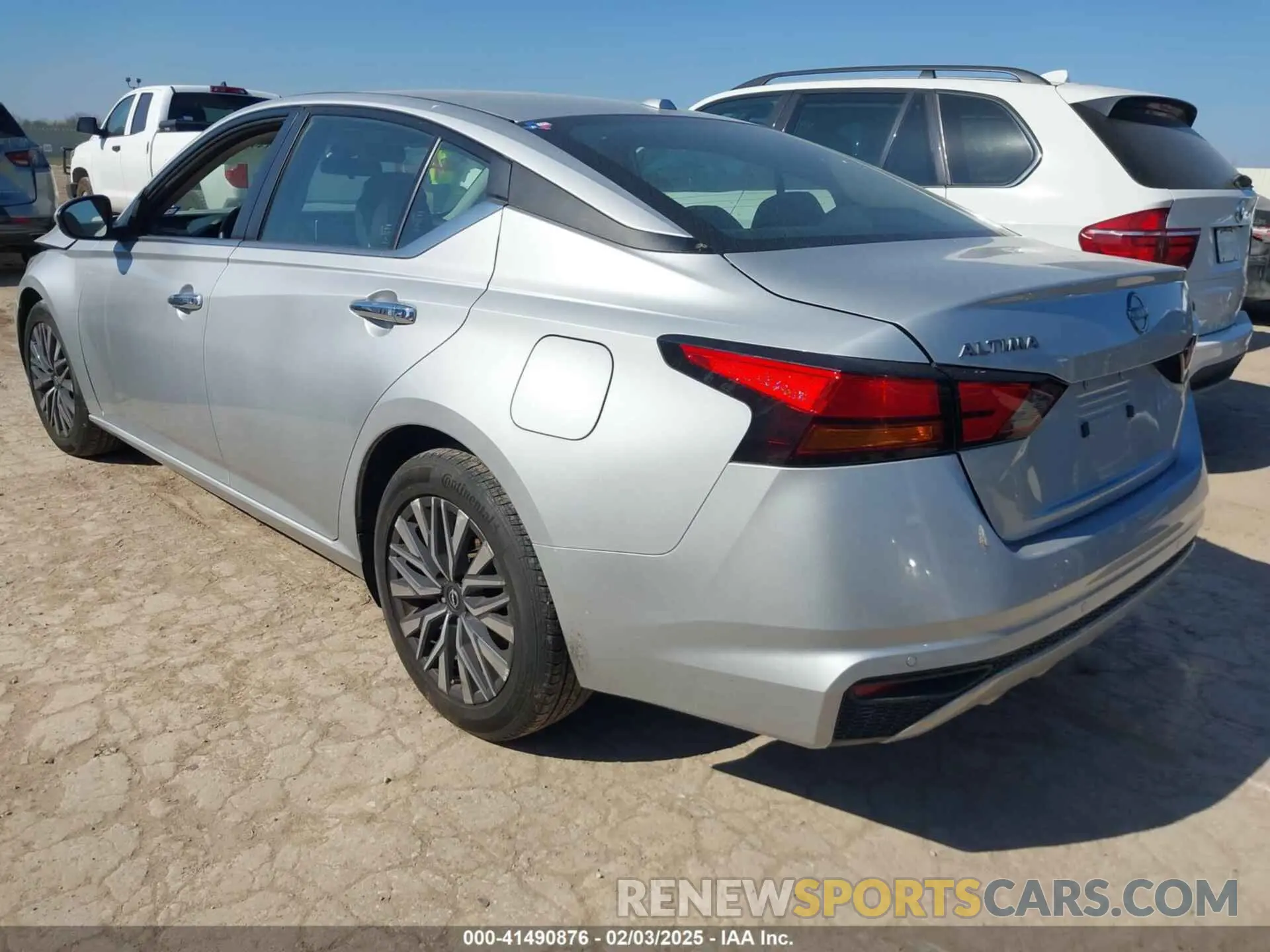 3 Photograph of a damaged car 1N4BL4DV0PN364984 NISSAN ALTIMA 2023