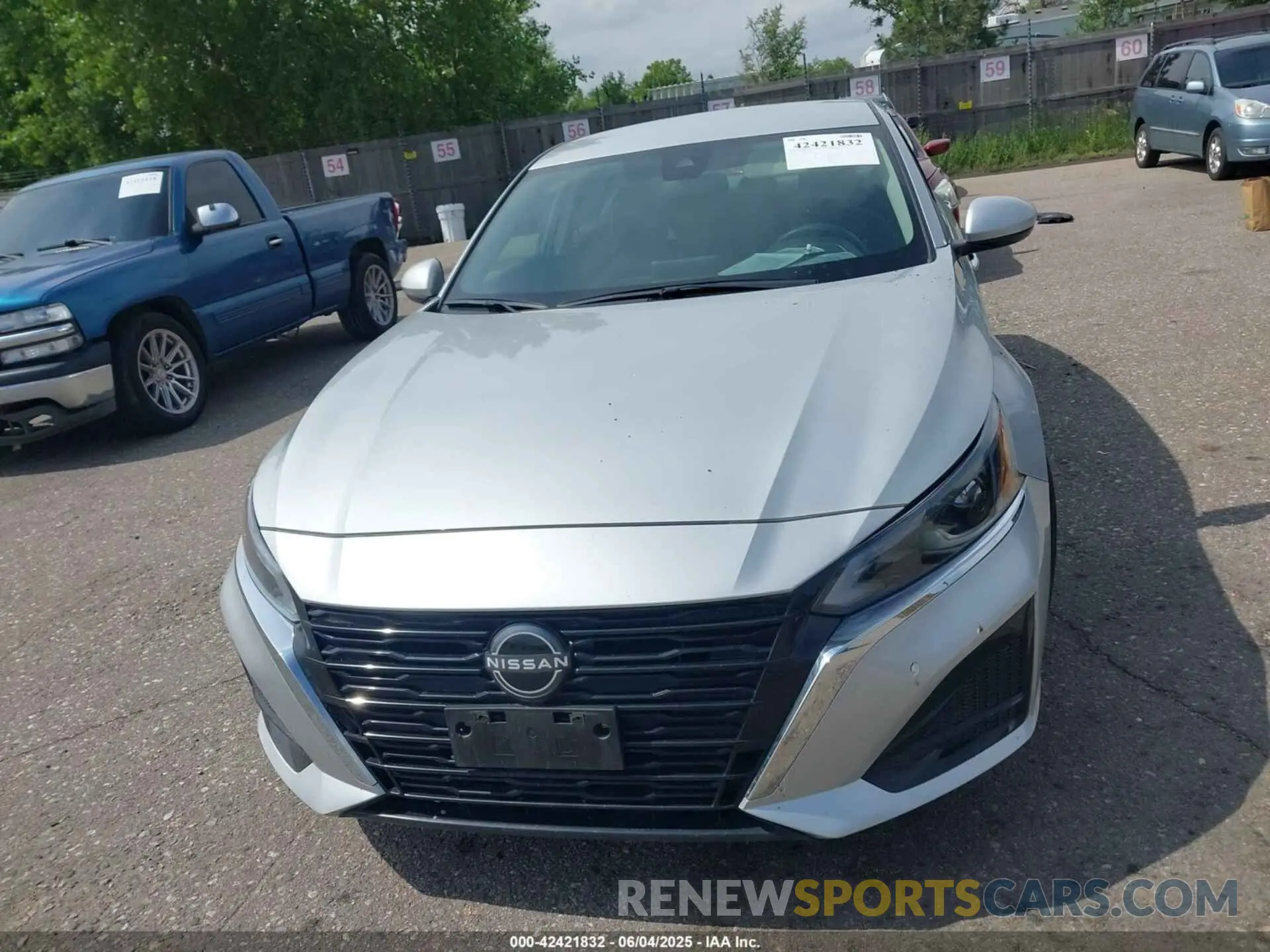 13 Photograph of a damaged car 1N4BL4DV0PN385186 NISSAN ALTIMA 2023