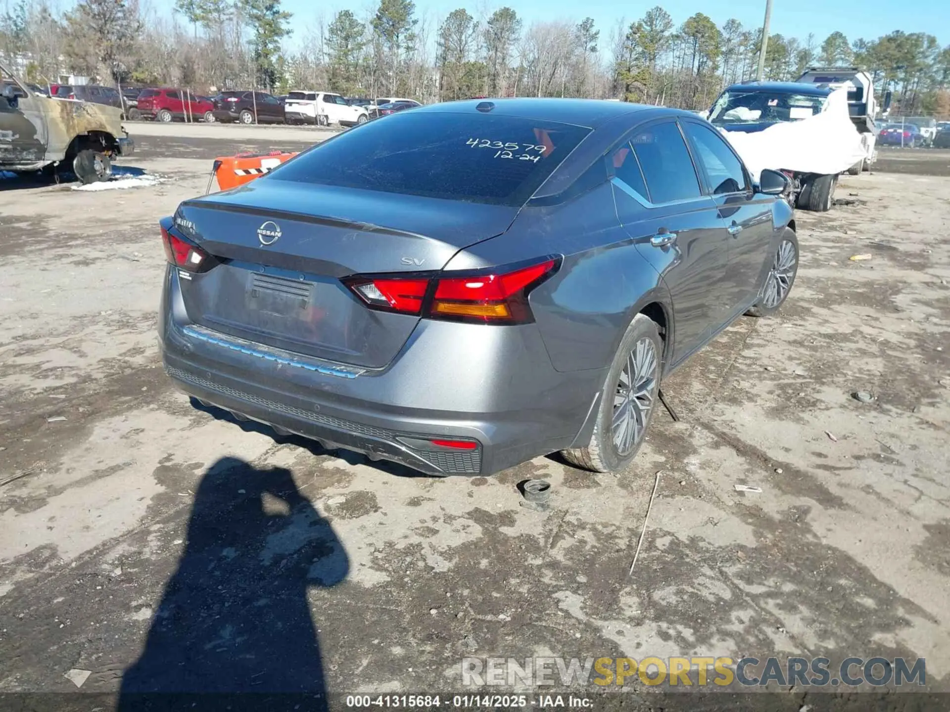 4 Photograph of a damaged car 1N4BL4DV0PN398701 NISSAN ALTIMA 2023