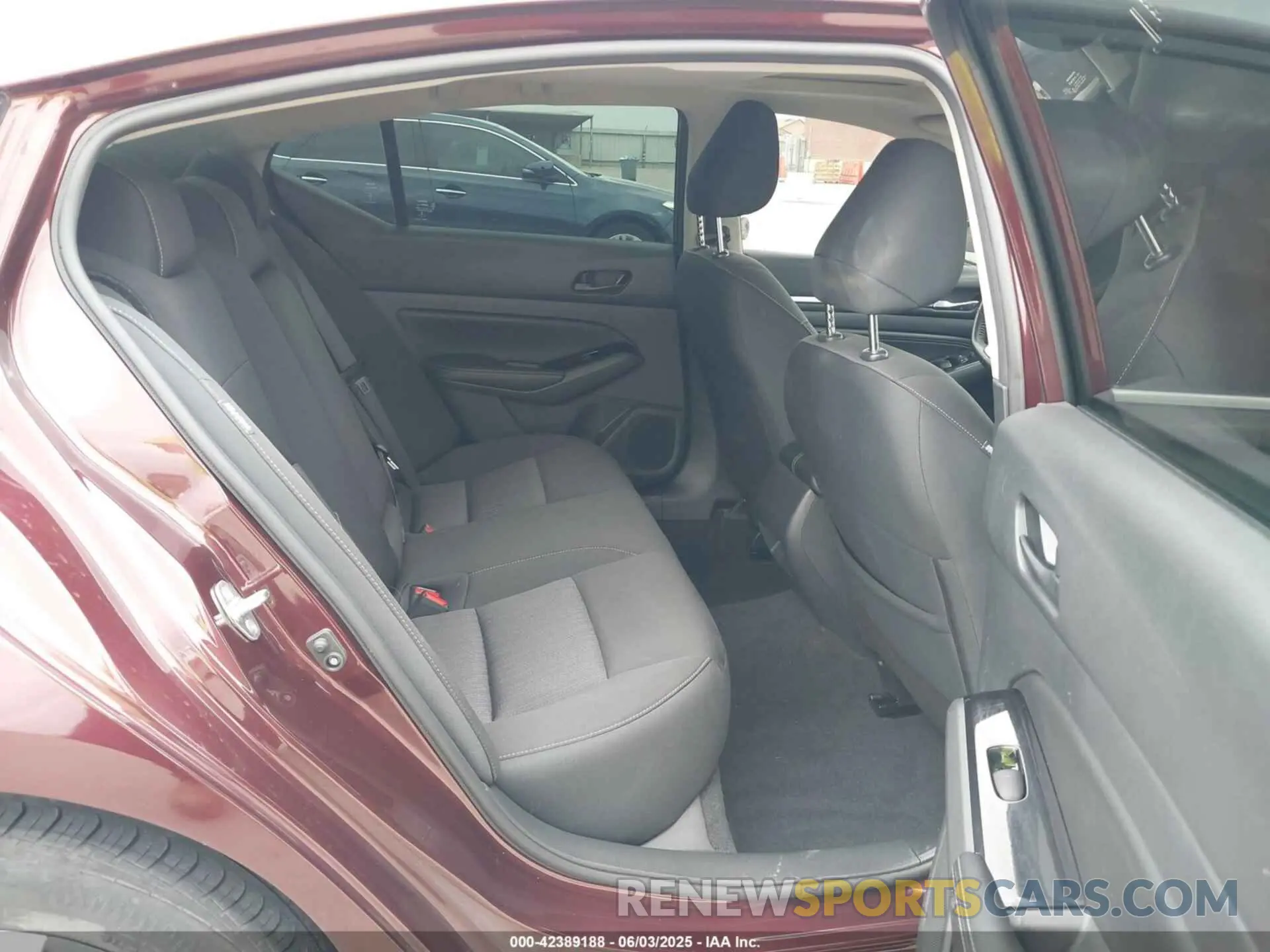 8 Photograph of a damaged car 1N4BL4DV1PN312490 NISSAN ALTIMA 2023
