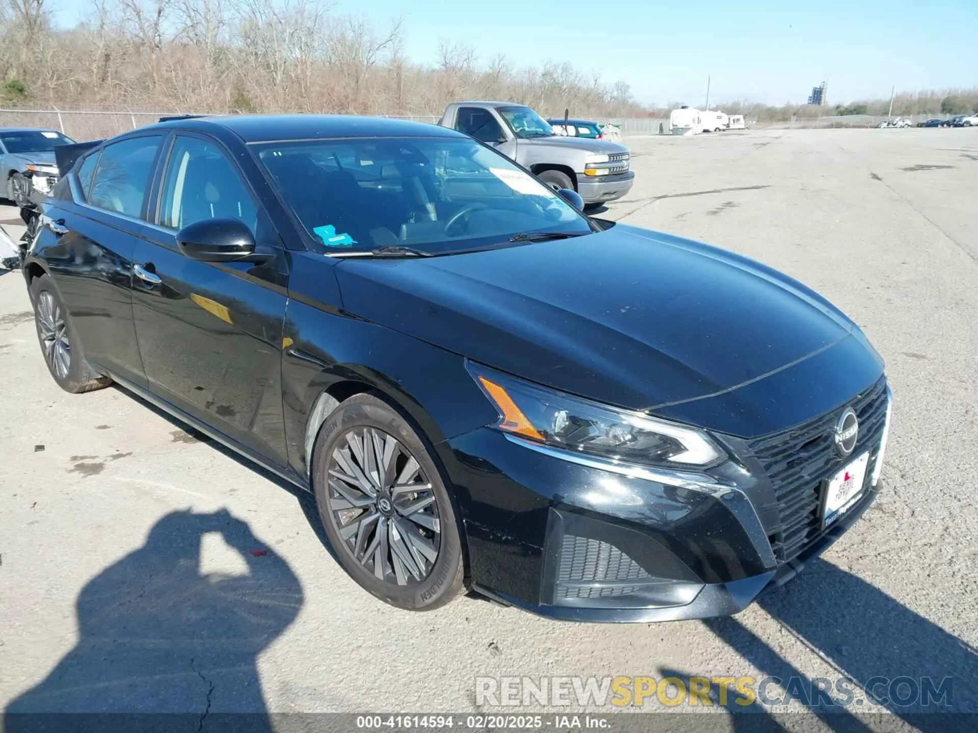 1 Photograph of a damaged car 1N4BL4DV1PN318516 NISSAN ALTIMA 2023