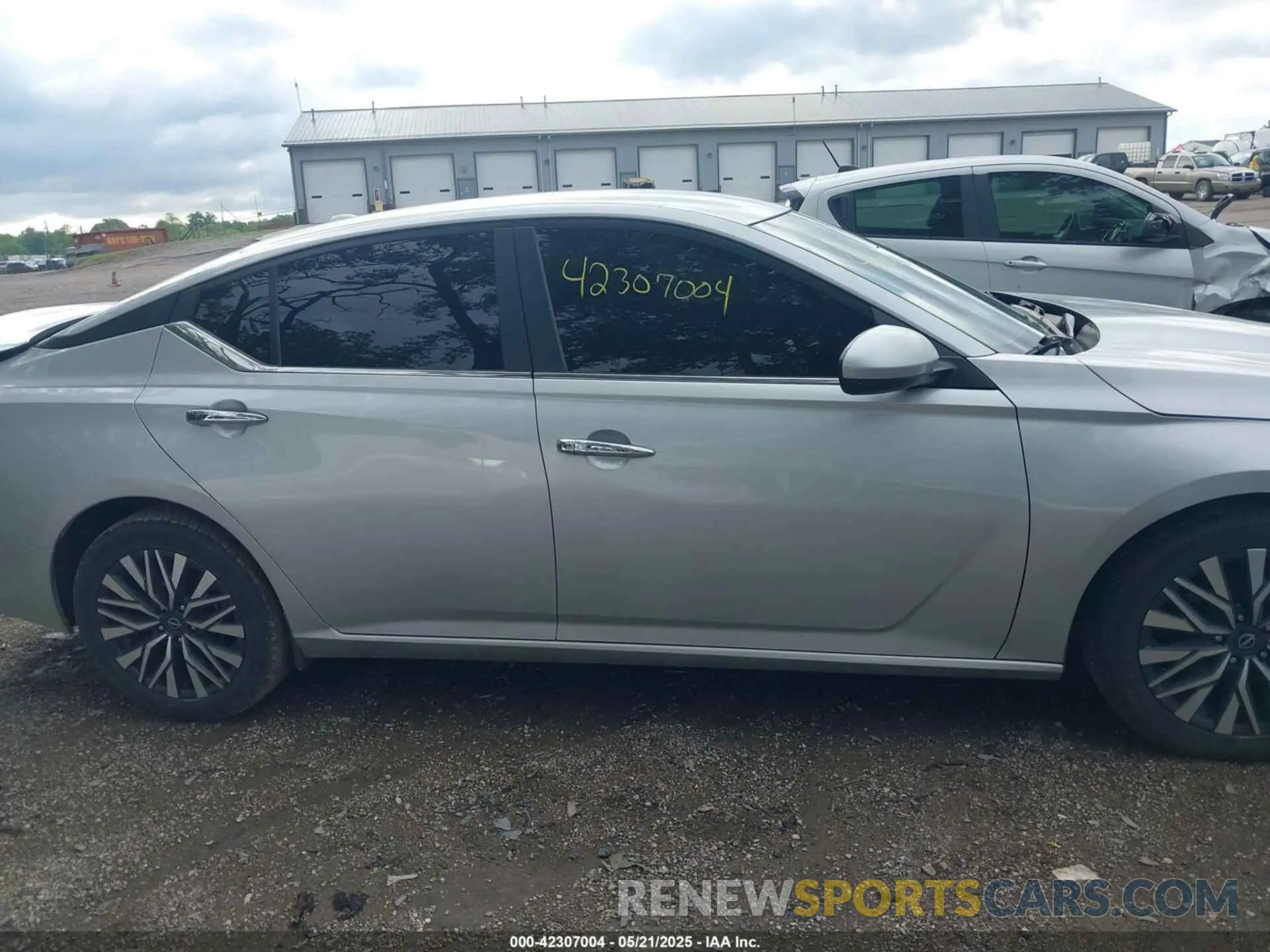 13 Photograph of a damaged car 1N4BL4DV1PN321559 NISSAN ALTIMA 2023
