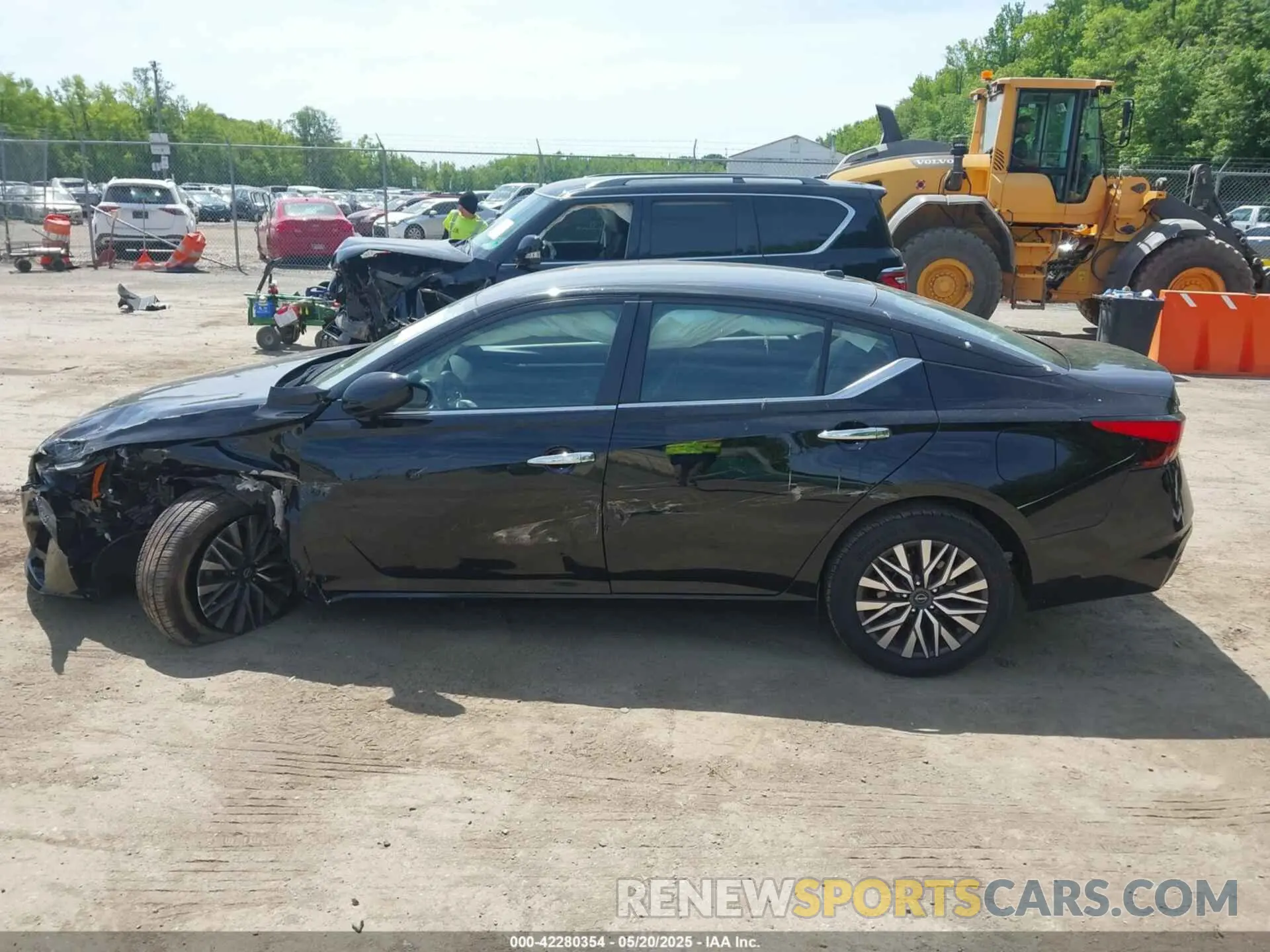 13 Photograph of a damaged car 1N4BL4DV1PN370017 NISSAN ALTIMA 2023