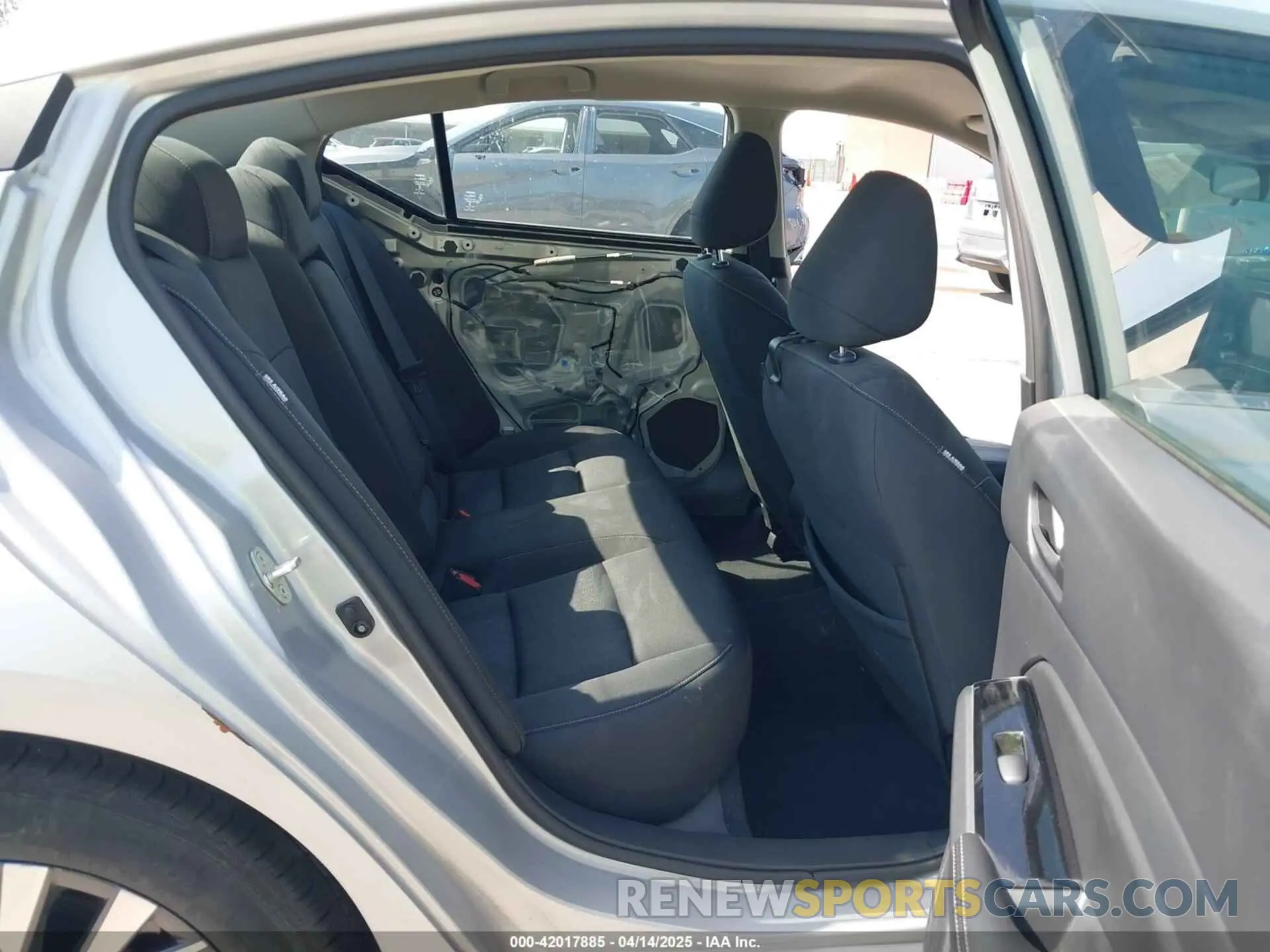 8 Photograph of a damaged car 1N4BL4DV2PN327919 NISSAN ALTIMA 2023