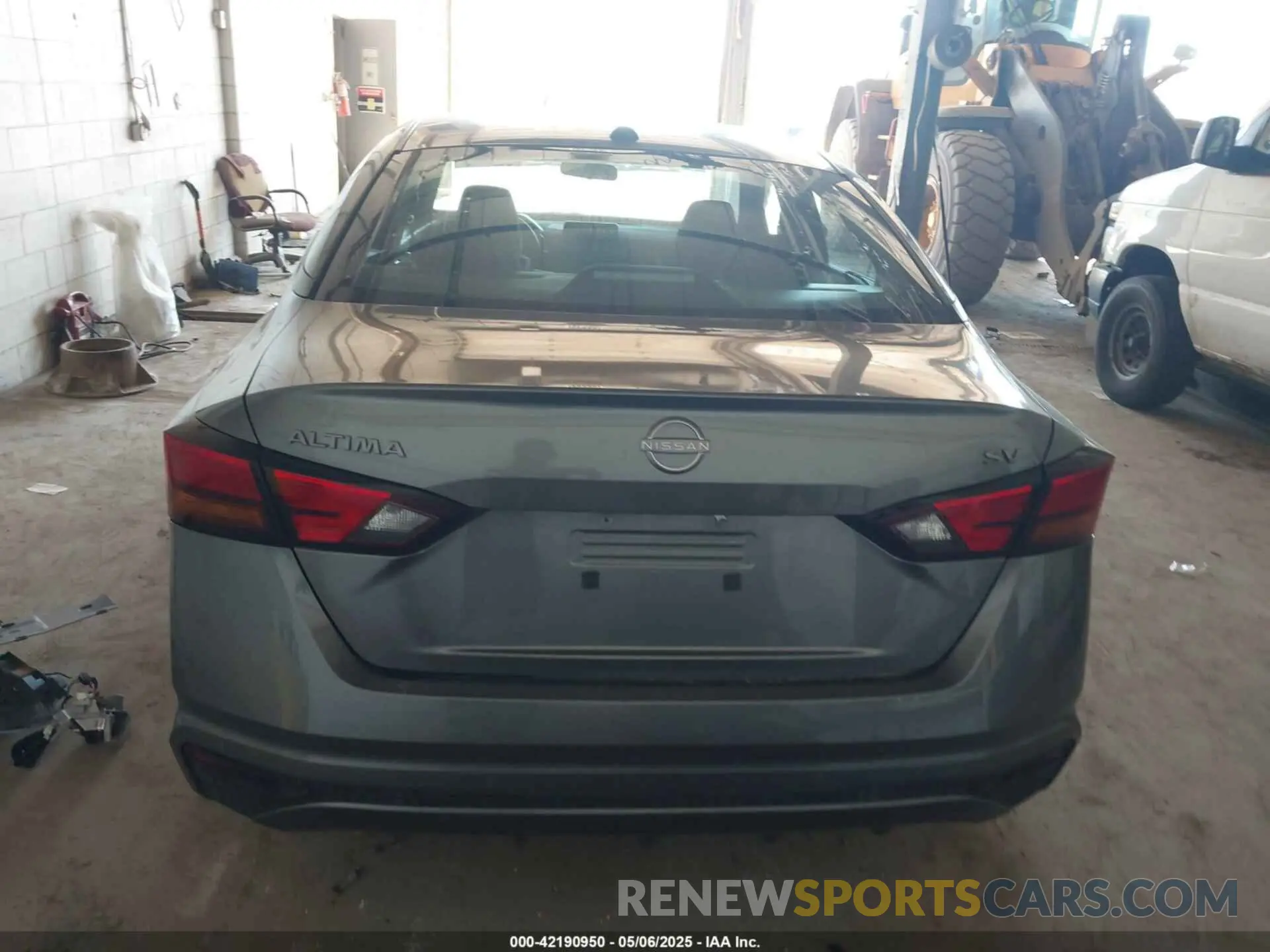 16 Photograph of a damaged car 1N4BL4DV2PN329105 NISSAN ALTIMA 2023
