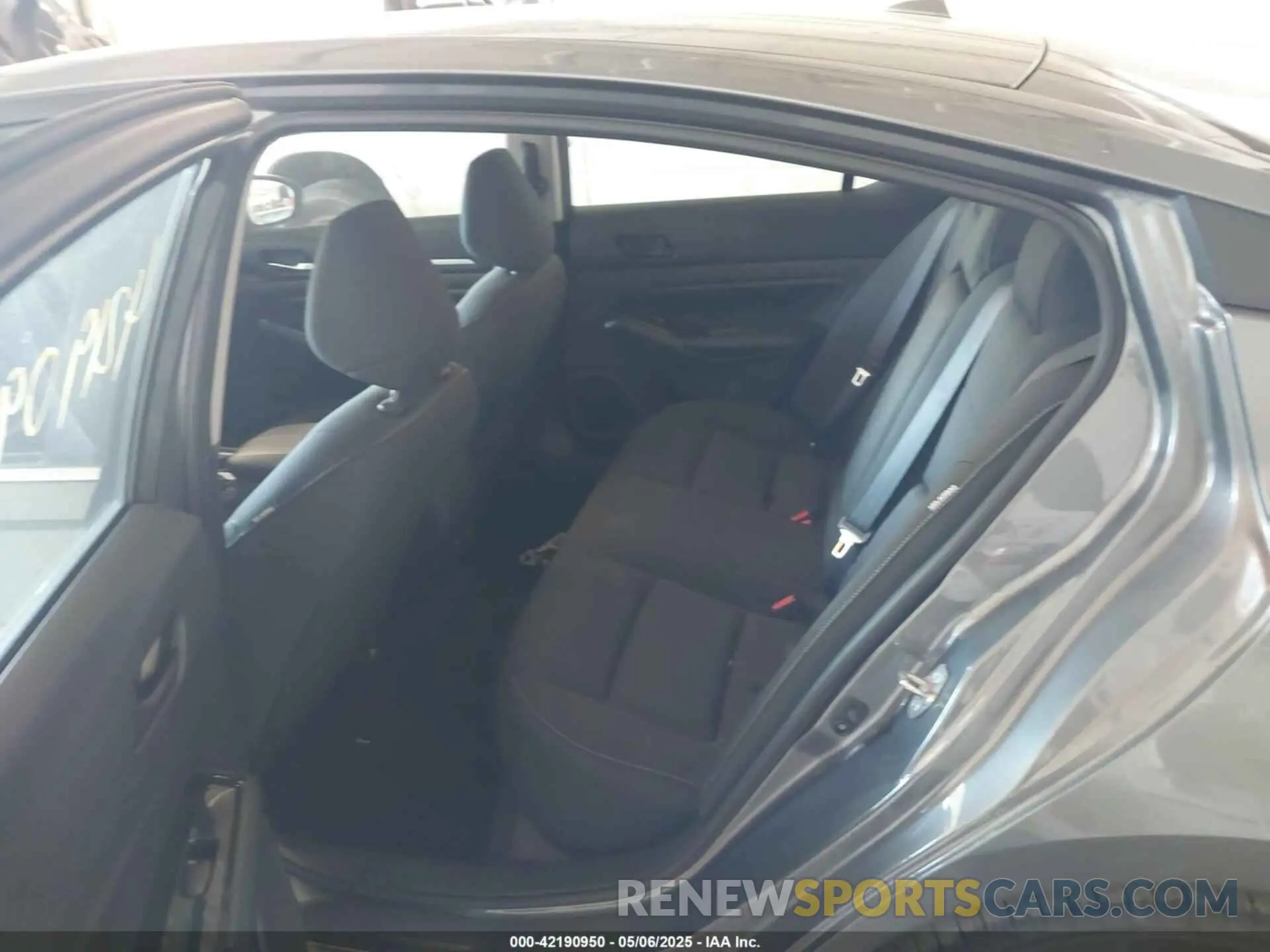 8 Photograph of a damaged car 1N4BL4DV2PN329105 NISSAN ALTIMA 2023