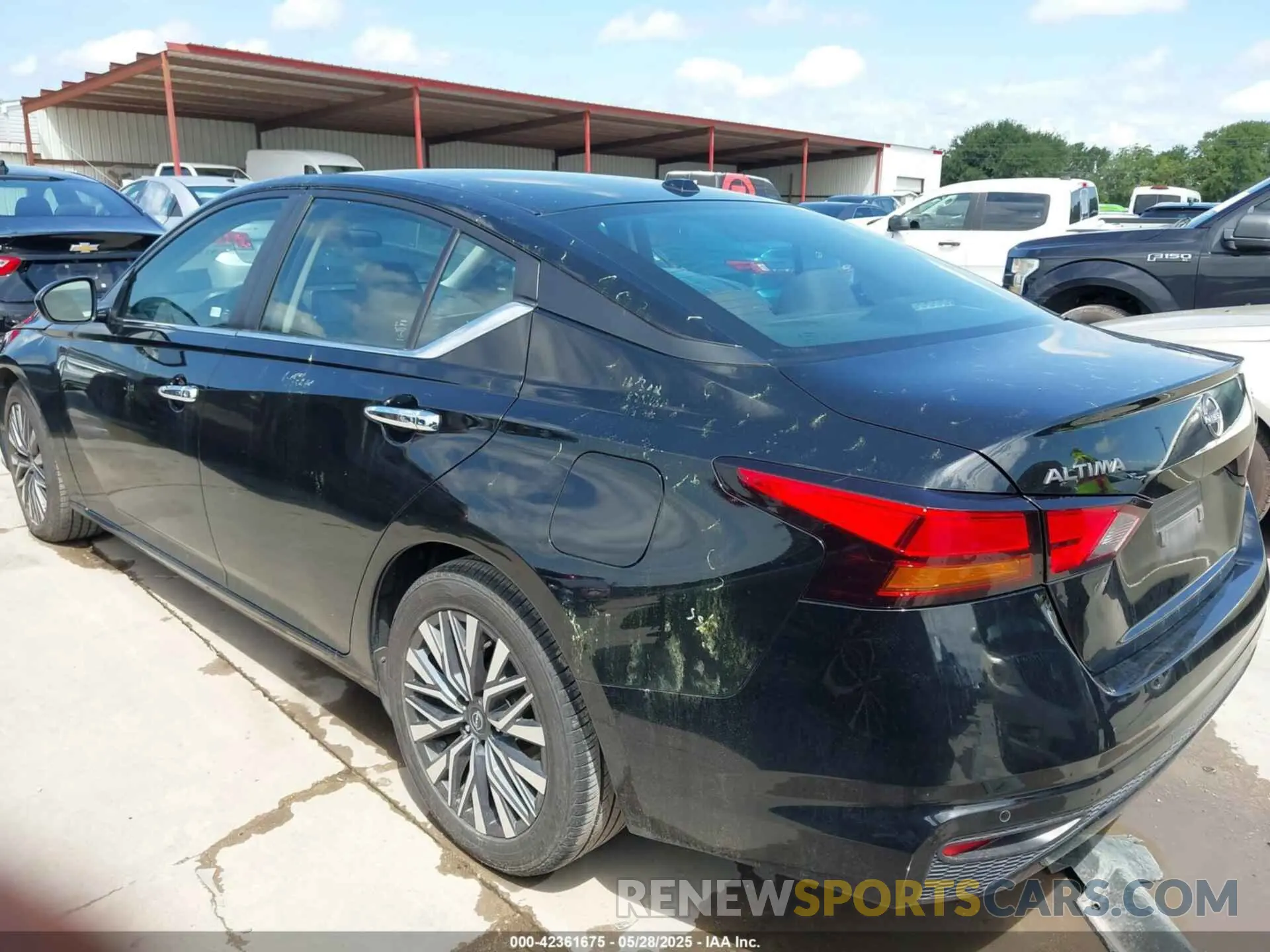 3 Photograph of a damaged car 1N4BL4DV2PN348799 NISSAN ALTIMA 2023