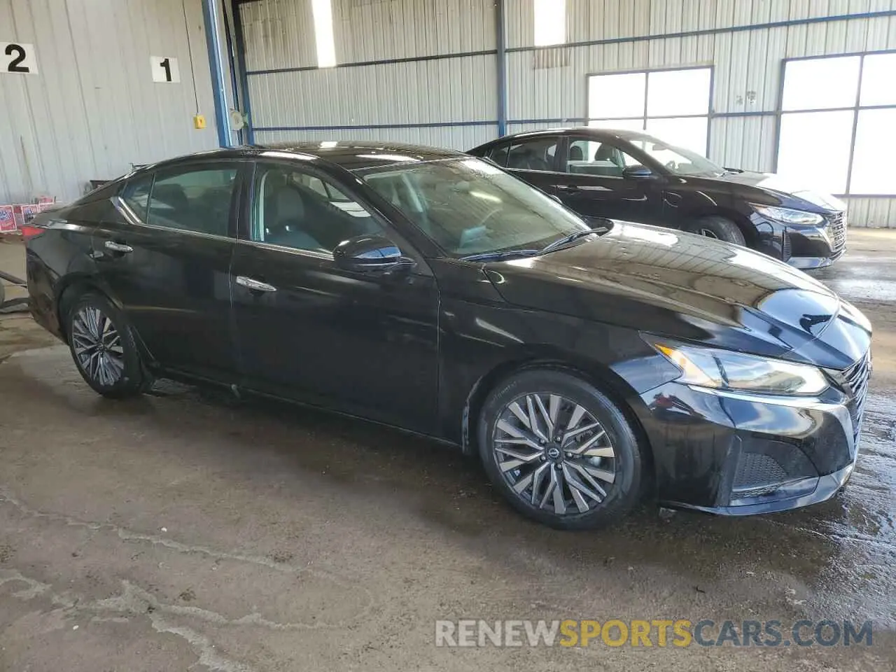 4 Photograph of a damaged car 1N4BL4DV2PN370138 NISSAN ALTIMA 2023