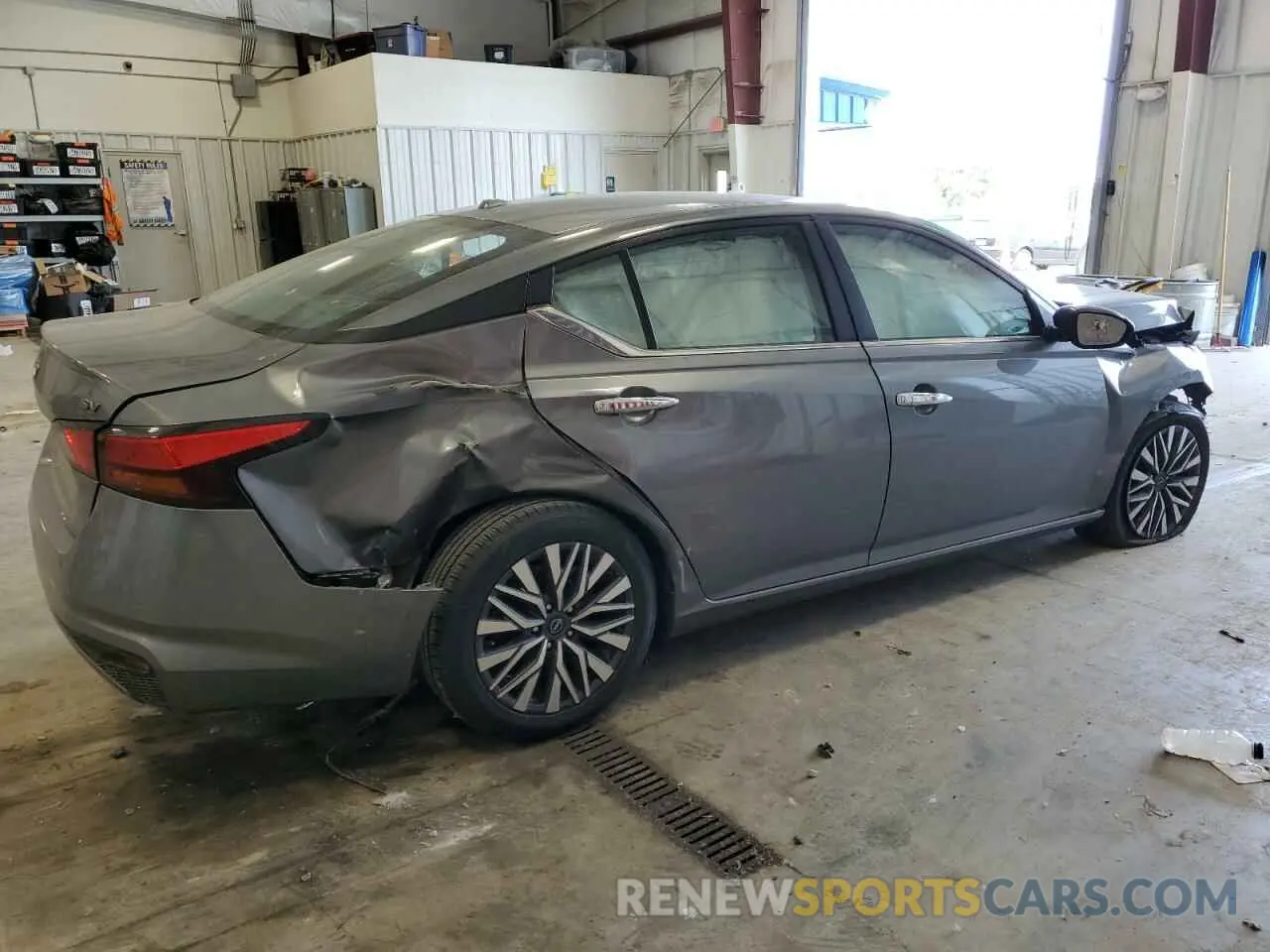 3 Photograph of a damaged car 1N4BL4DV2PN376215 NISSAN ALTIMA 2023